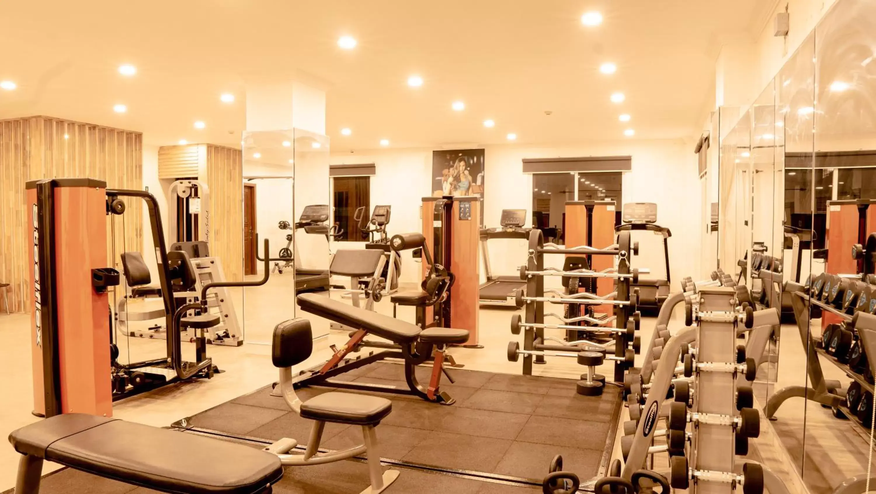 Fitness centre/facilities, Fitness Center/Facilities in Le Kree Downtown Hotel