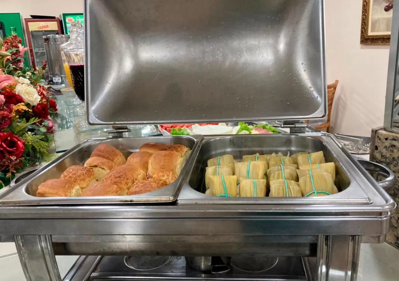 Breakfast in Hotel Golden Park Uberaba By Nacional Inn