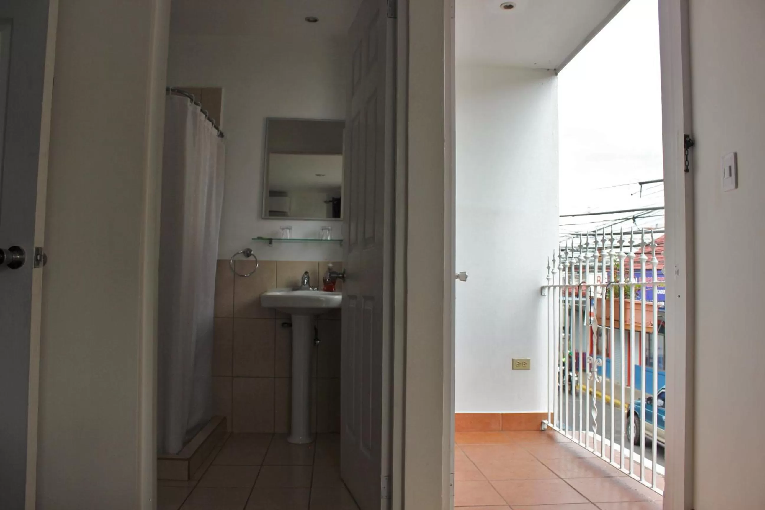 Bathroom in Park View Hotel & Restaurant