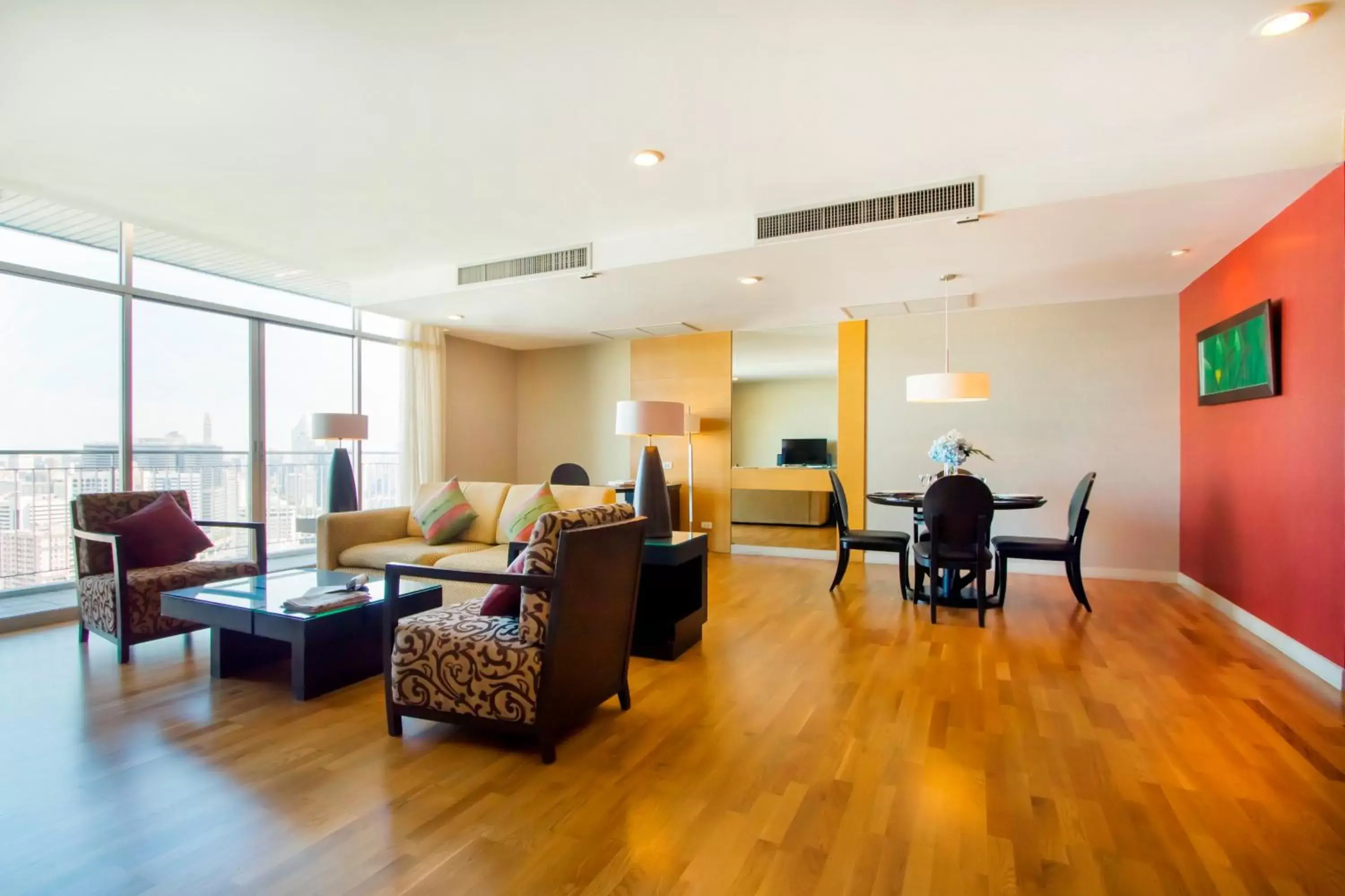 Living room in Urbana Sathorn Hotel, Bangkok
