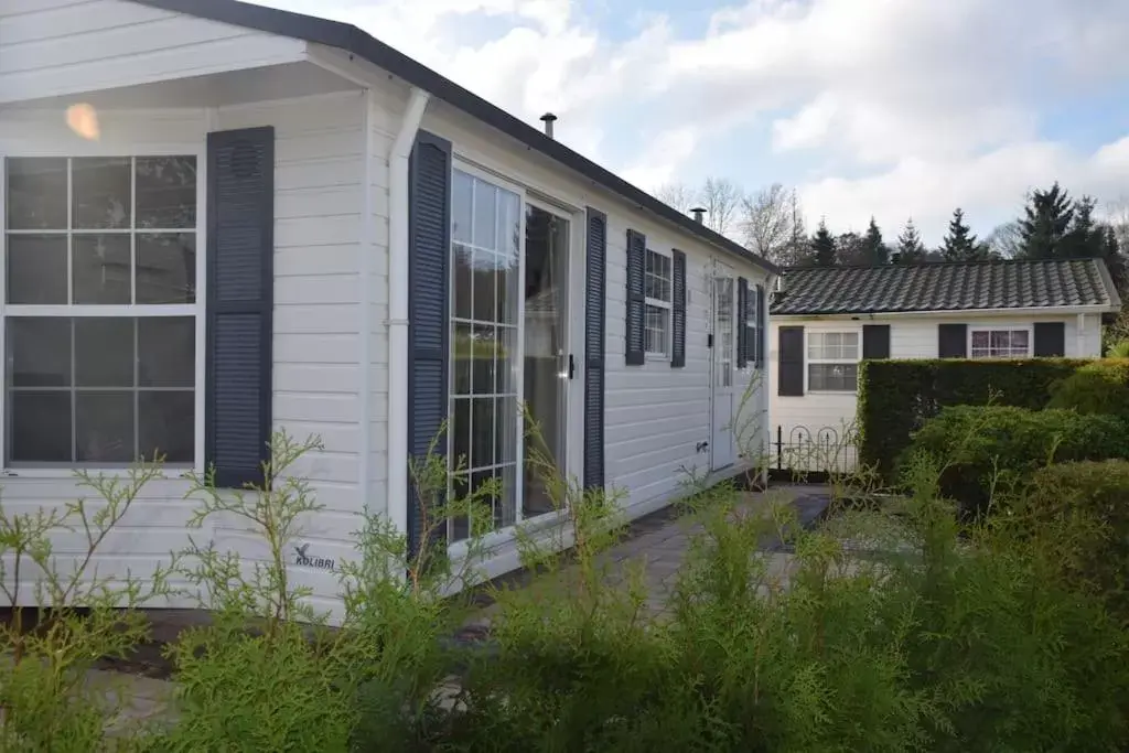 Facade/entrance, Property Building in Chalet Heggemus Oisterwijk