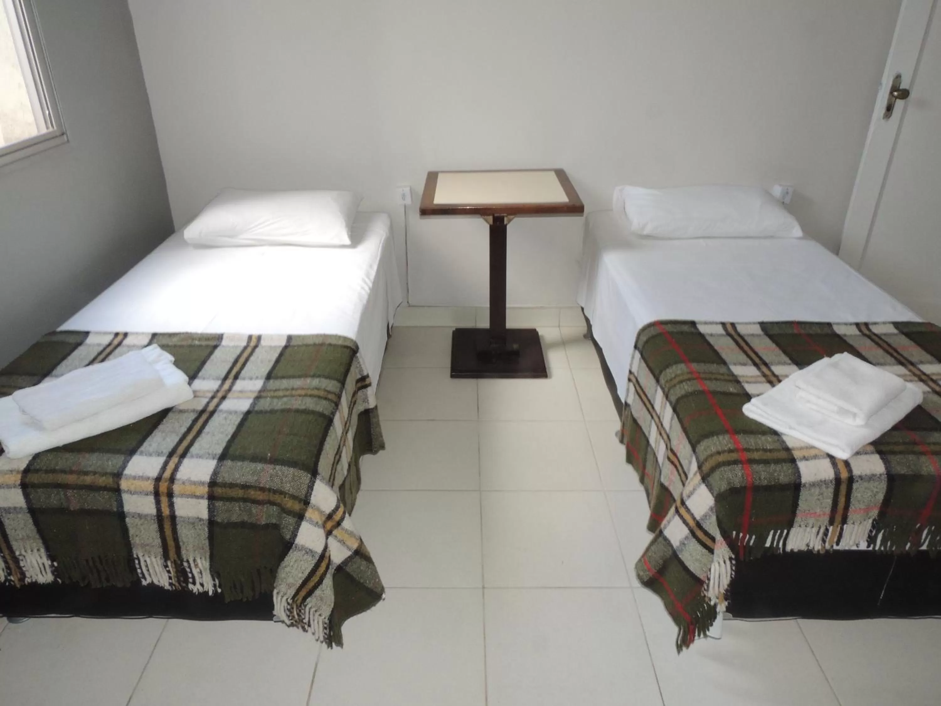 Bed in Hotel Economy 888 - Próximo a Praça da Estação e Rodoviária
