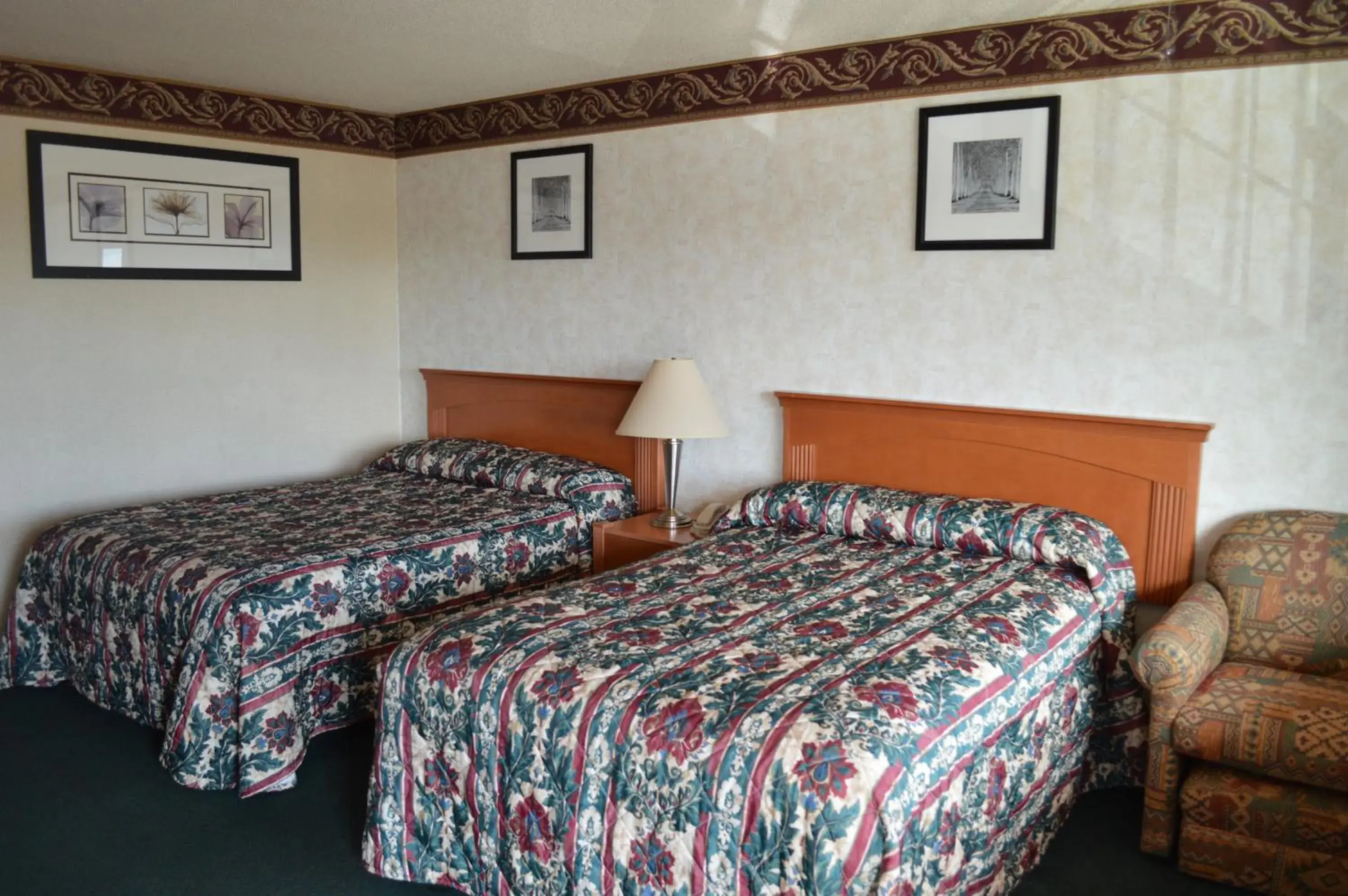 Double Room with Two Double Beds in Gateway Inn Fairfield Double Room with Two Double Beds in Gateway Inn Fairfield