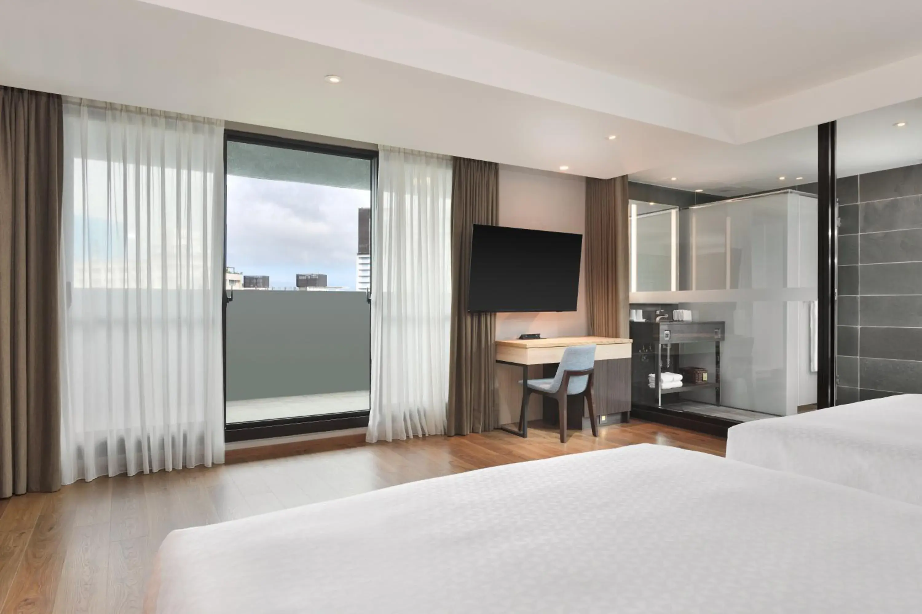 Bedroom, TV/Entertainment Center in Four Points by Sheraton Yilan Jiaoxi