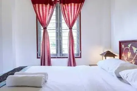 Bedroom, Bed in Palm Village Bedroom, Bed in Palm Village