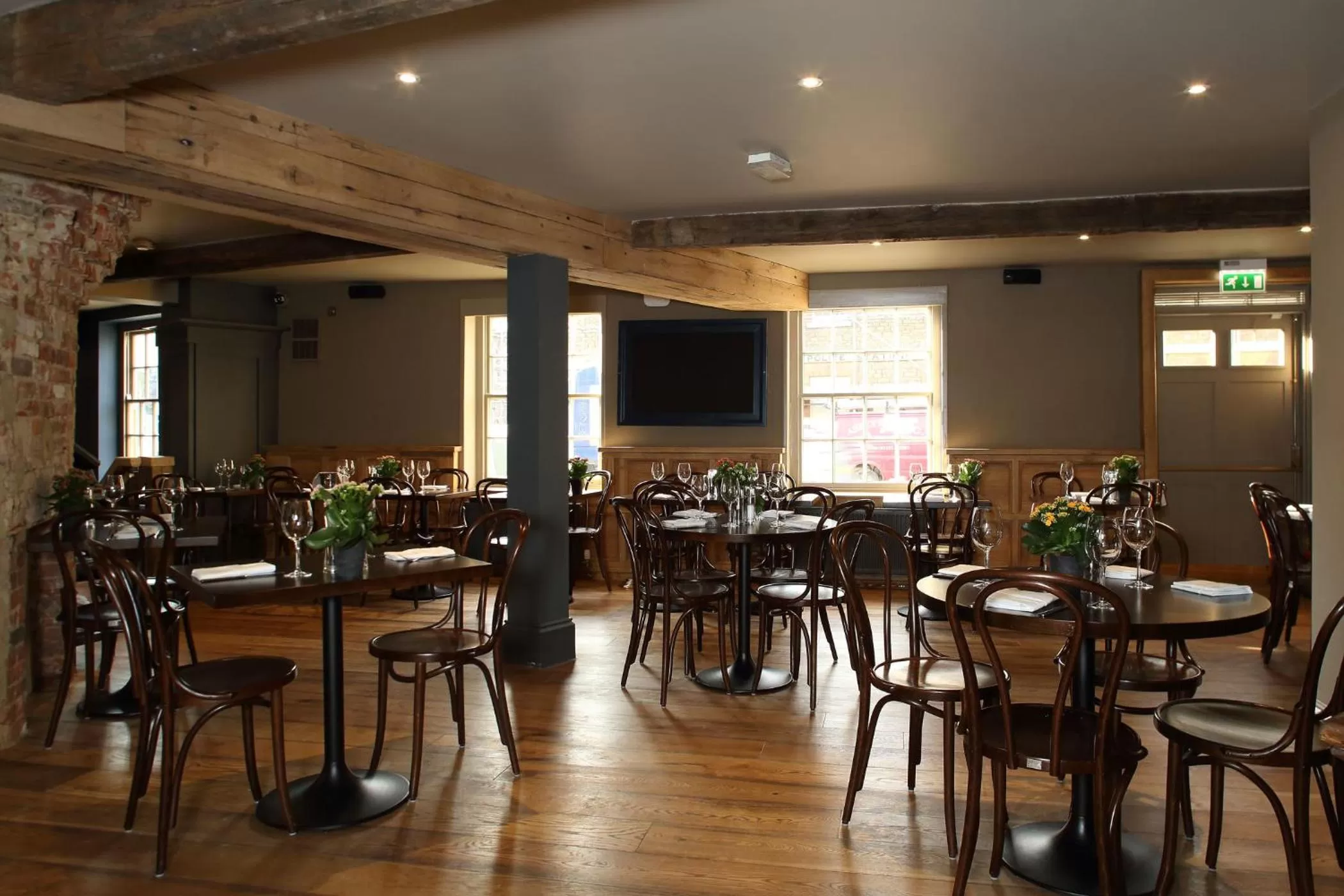 Restaurant/places to eat in The Crown And Thistle, Abingdon
