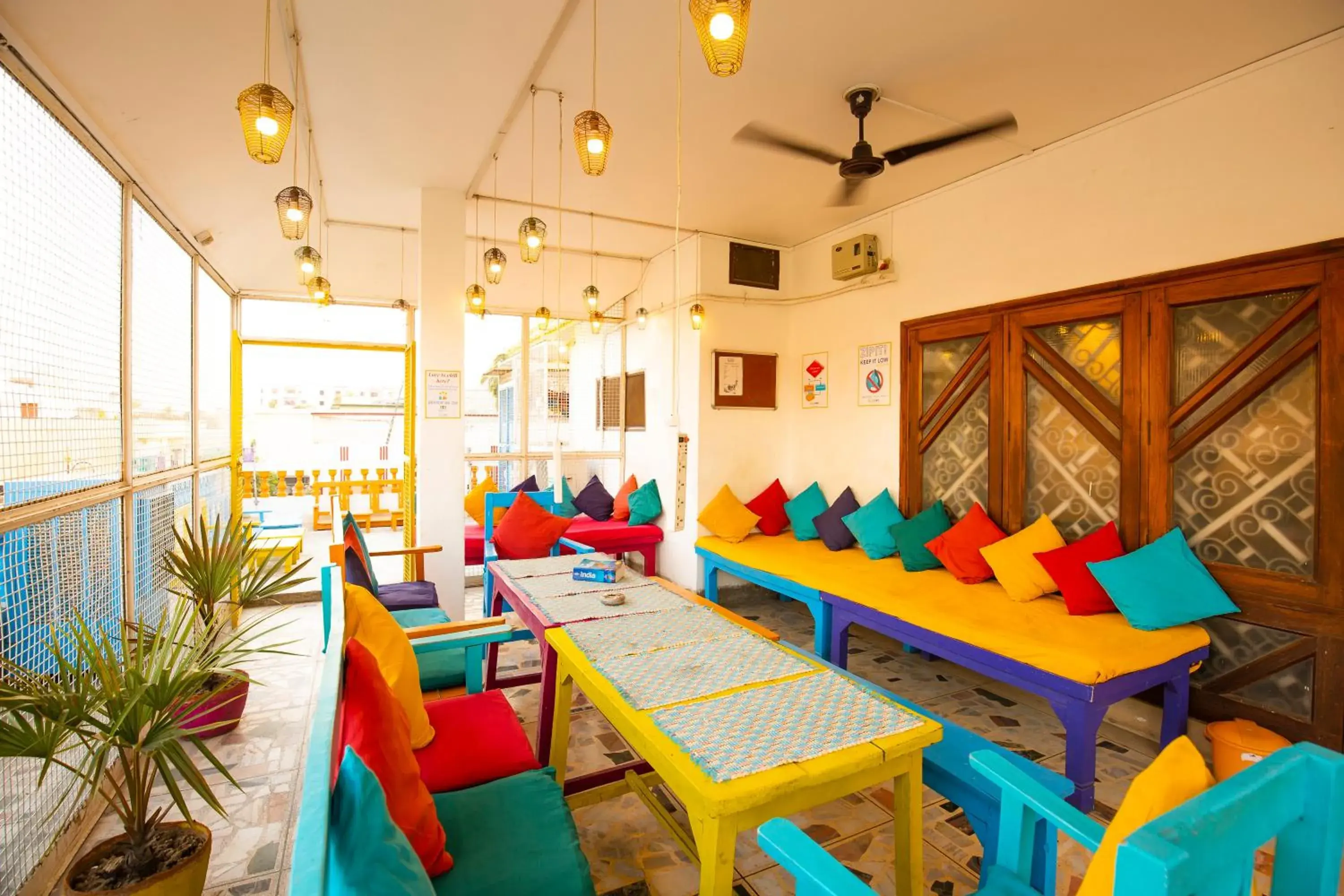 Restaurant/places to eat in goSTOPS Varanasi - Rooms & Dorms