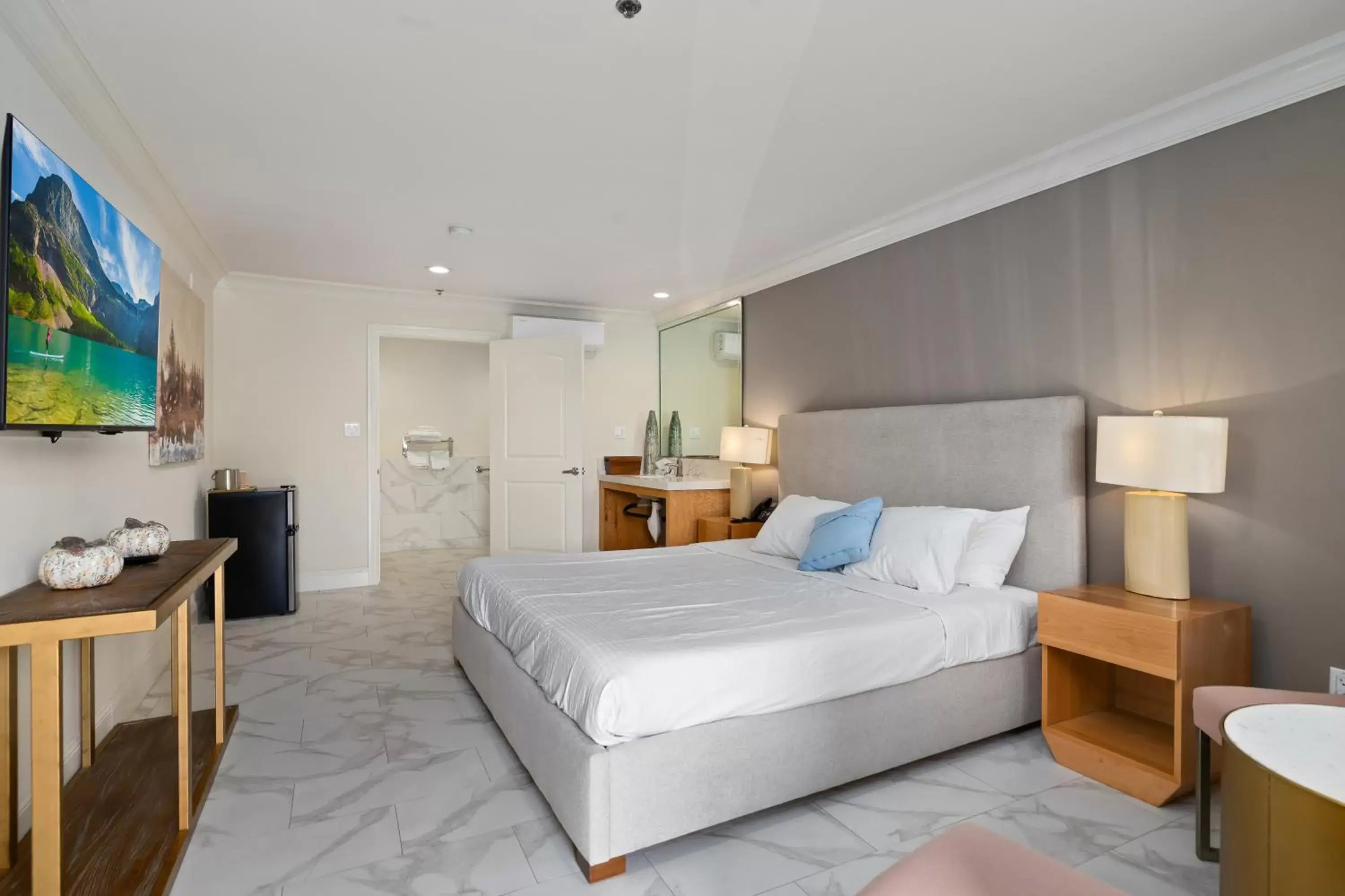 Bed in Hotel Huntington Bed in Hotel Huntington