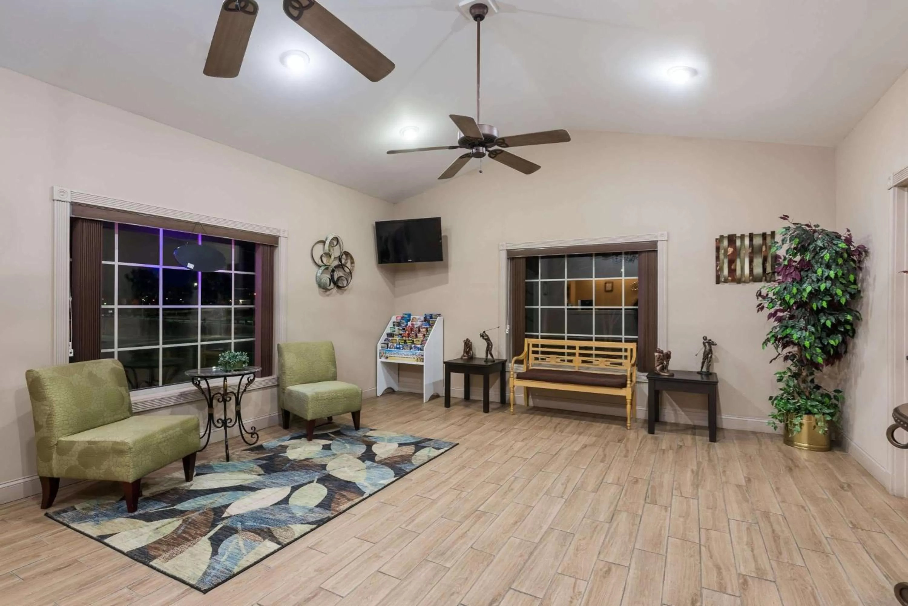 Lobby or reception in Days Inn by Wyndham Jellico - Tennessee State Line