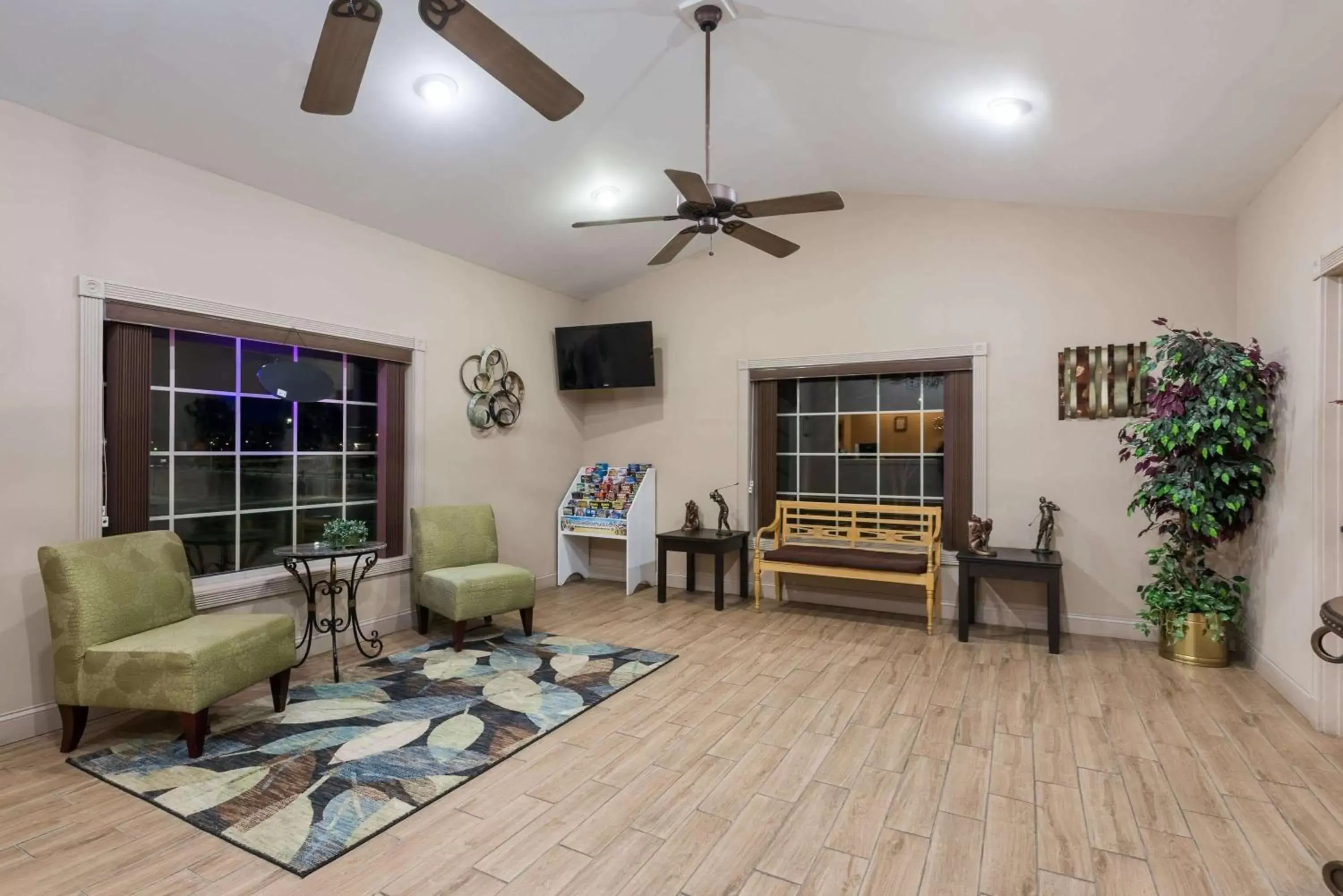 Lobby or reception in Days Inn by Wyndham Jellico - Tennessee State Line Lobby or reception in Days Inn by Wyndham Jellico - Tennessee State Line