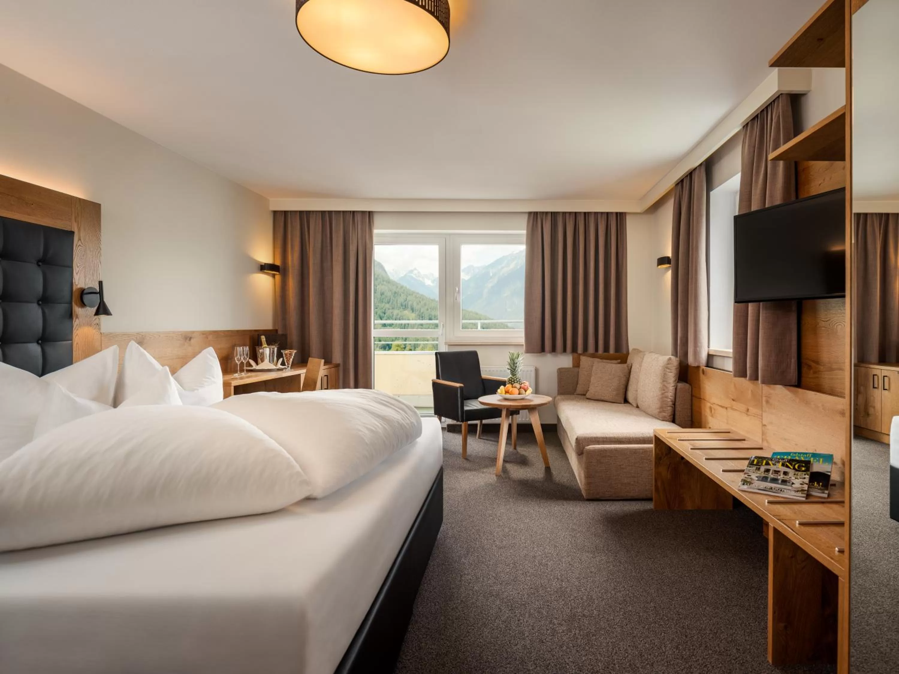 Decorative detail, Bed in Hotel Arzlerhof