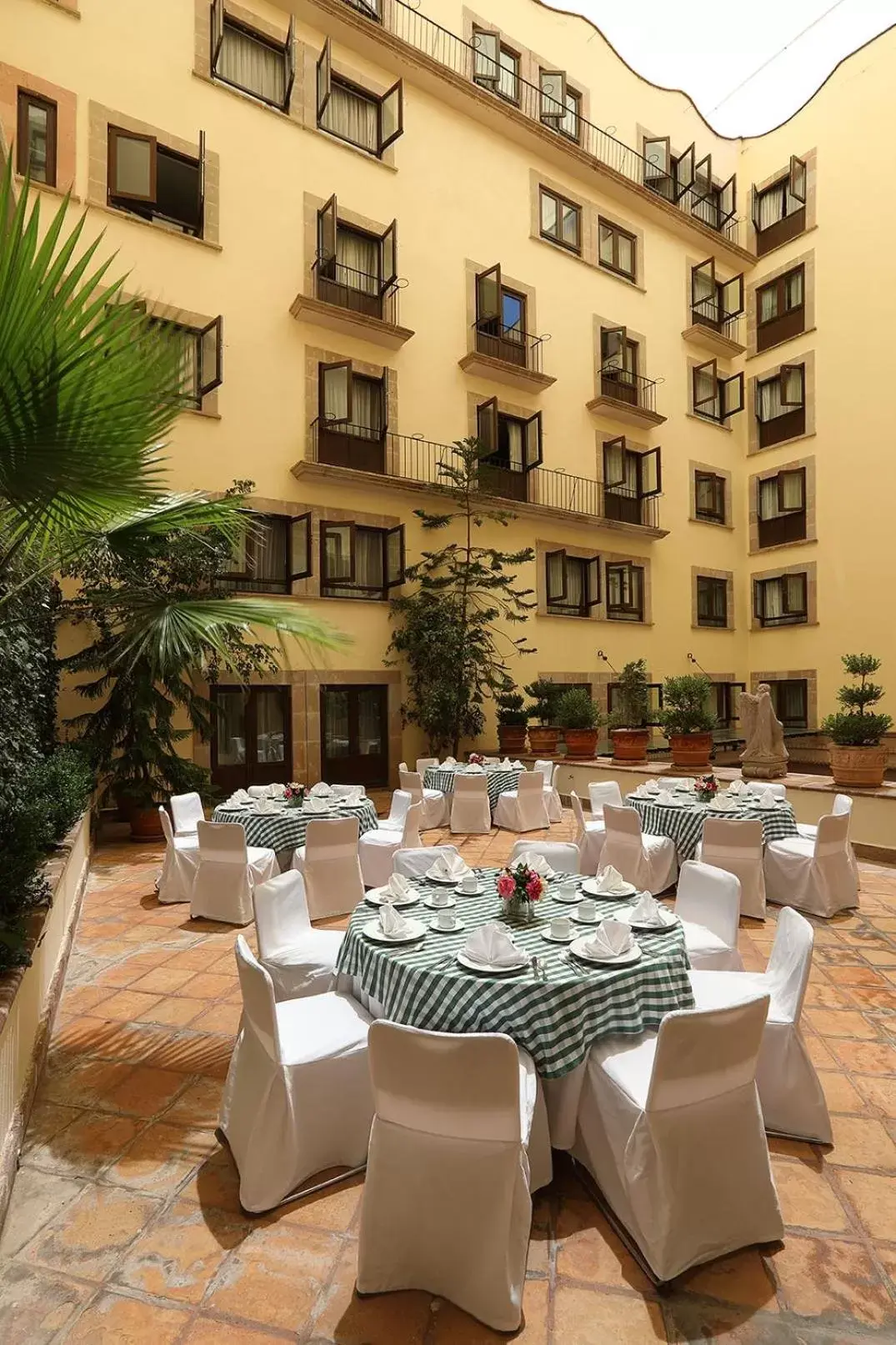 Banquet/Function facilities, Restaurant/Places to Eat in Emporio Zacatecas