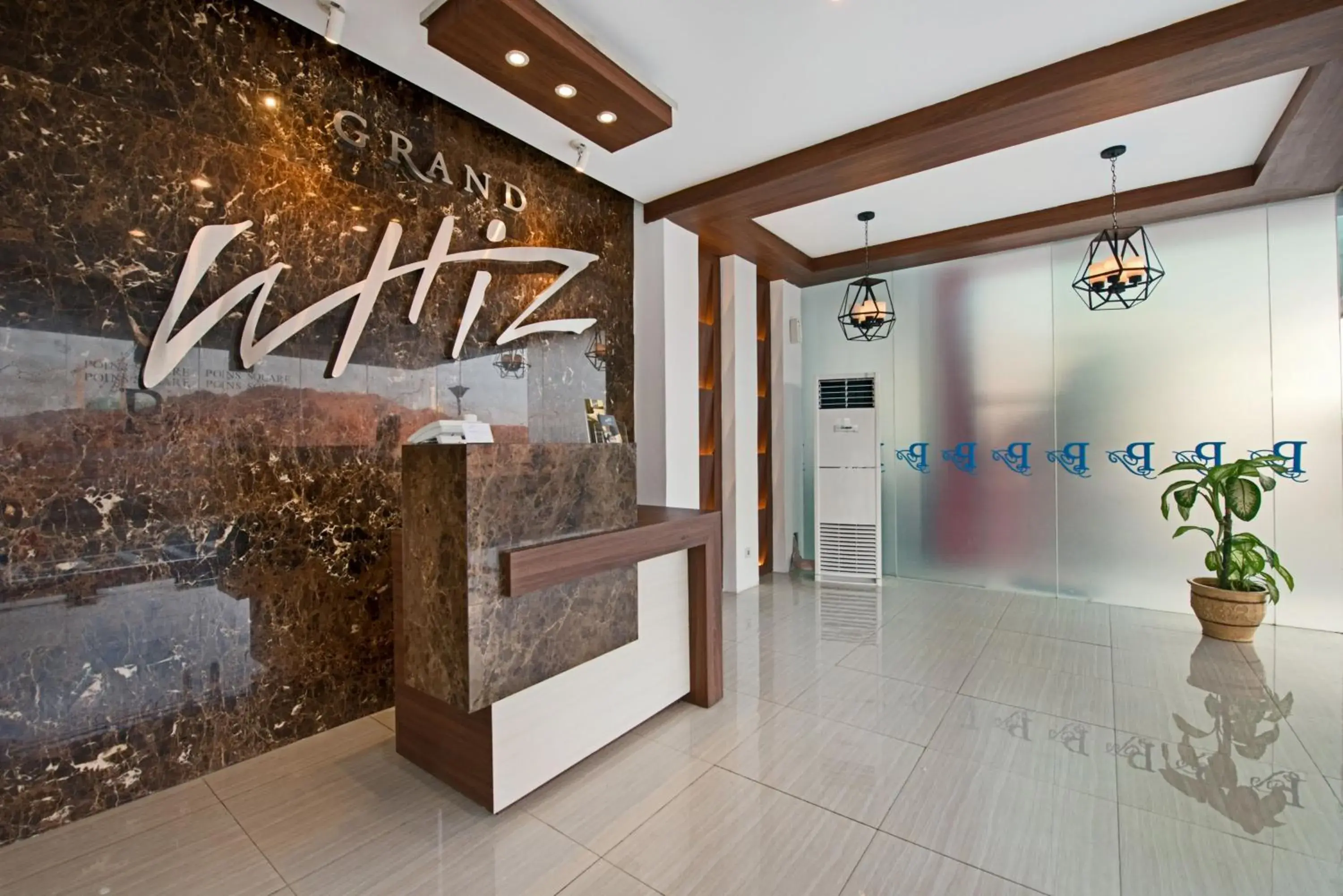 Lobby or reception in Grand Whiz Poins Square Simatupang