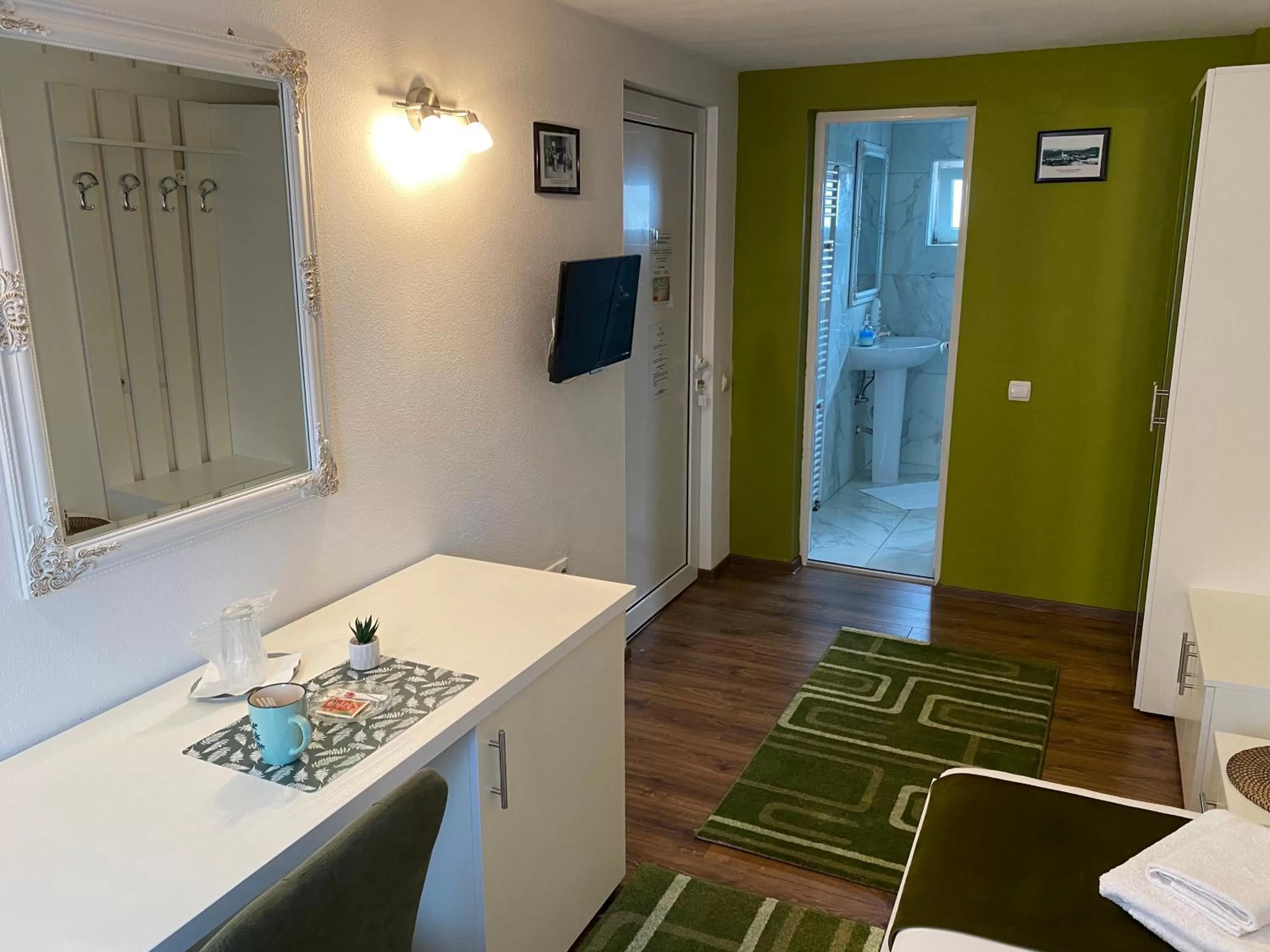 Bathroom in Pensiunea Pictorilor