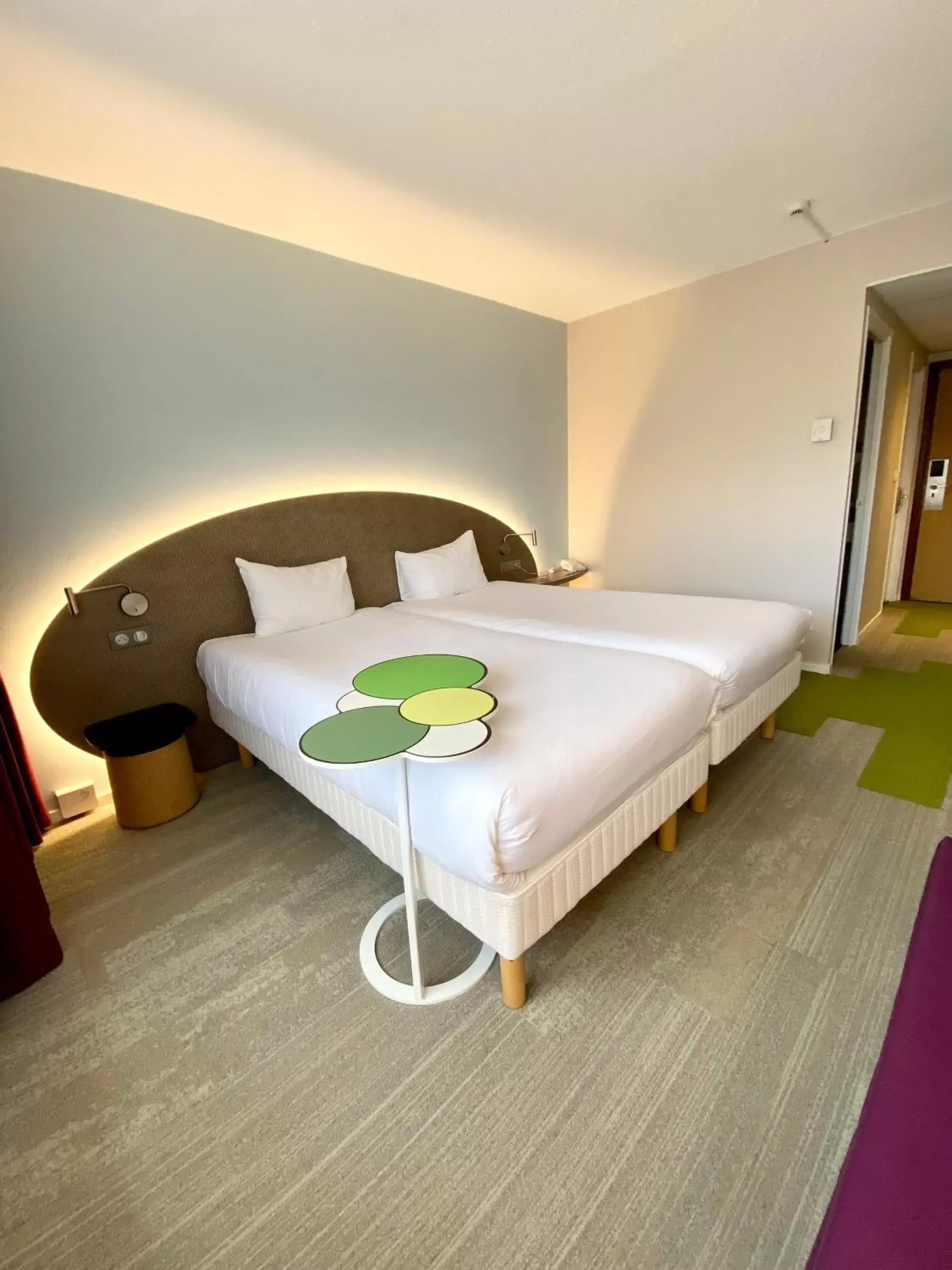 Bed in Ibis Styles Colmar Nord