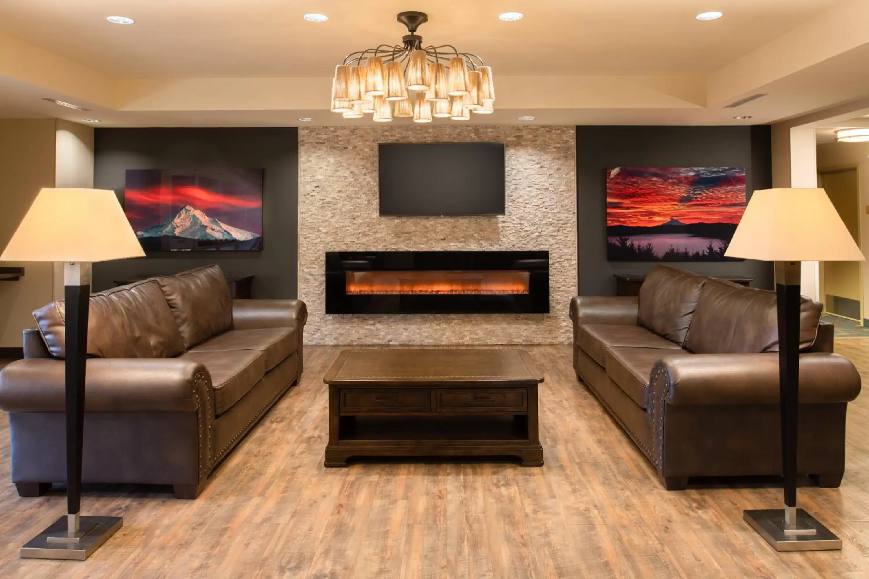 Lobby or reception, Seating Area in Candlewood Suites Vancouver/Camas, an IHG Hotel