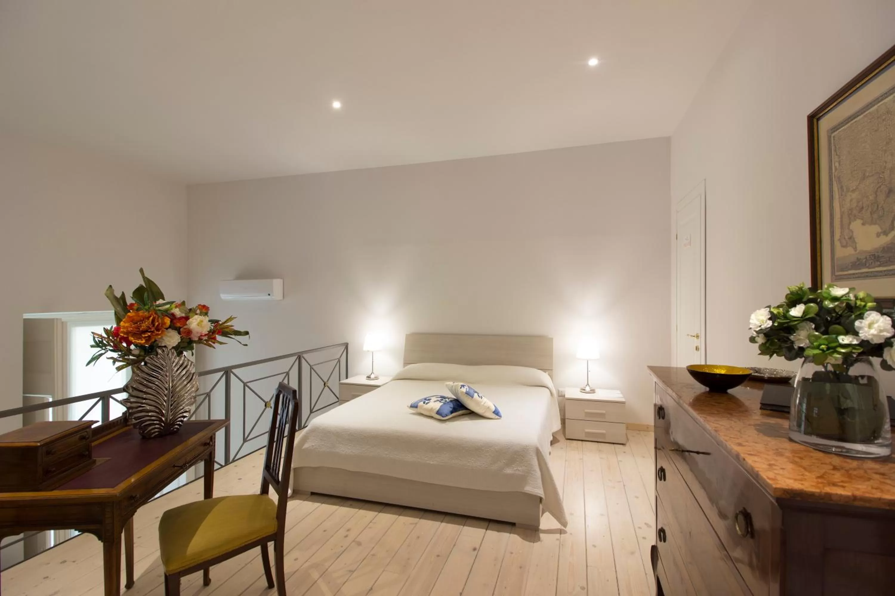 Bedroom in Palazzo d'Auria ApartHotel