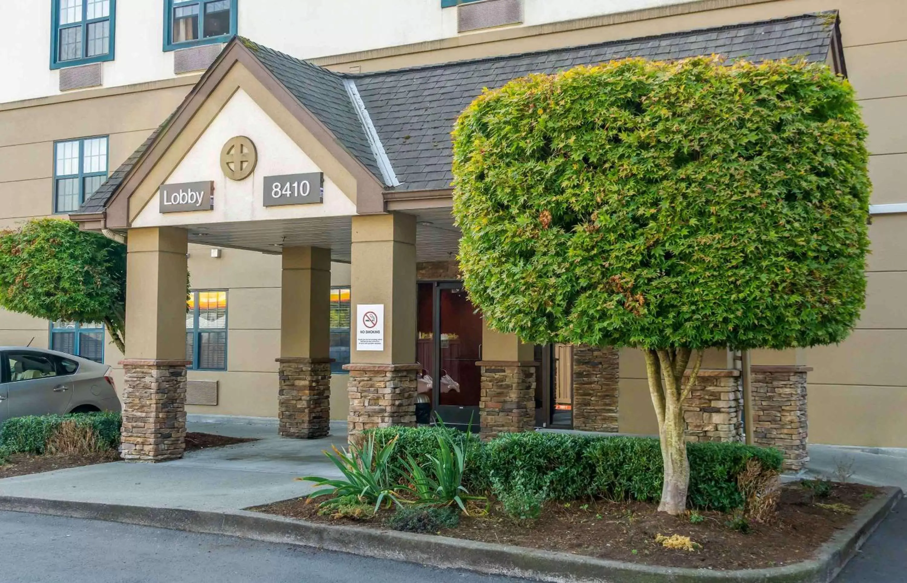 Property Building in Extended Stay America Suites - Seattle - Everett - North