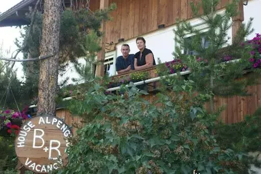 Balcony/Terrace in Alpenglow Bed and Breakfast