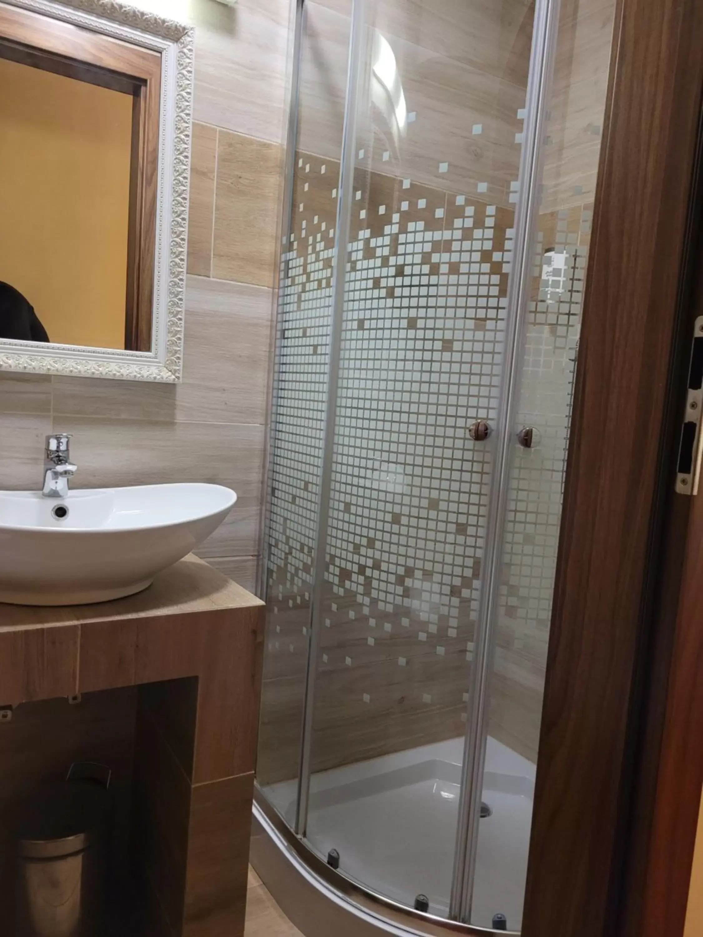 Budget Twin Room in Virgo Business & Breakfast Rumia Budget Twin Room in Virgo Business & Breakfast Rumia