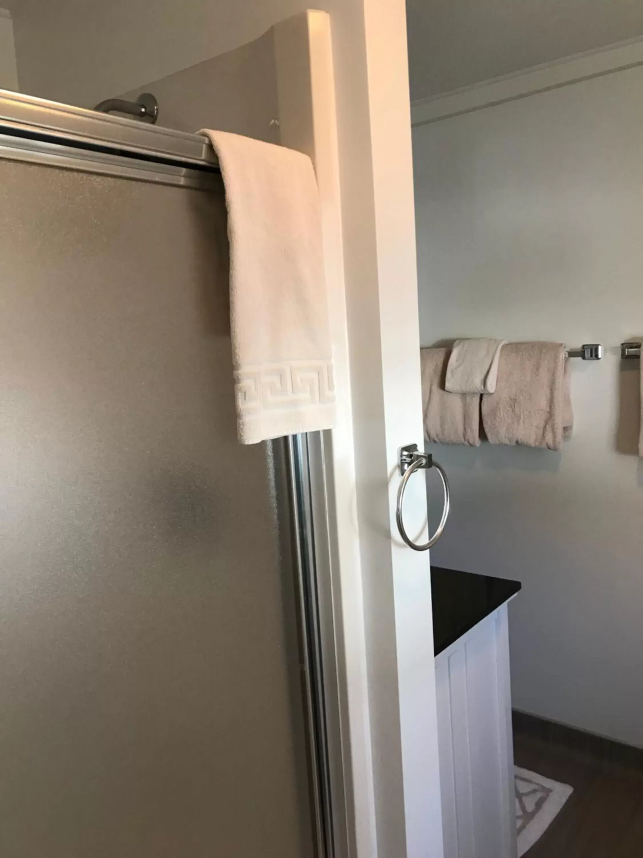 King Room in Maple Hill Farm Bed & Breakfast King Room in Maple Hill Farm Bed & Breakfast