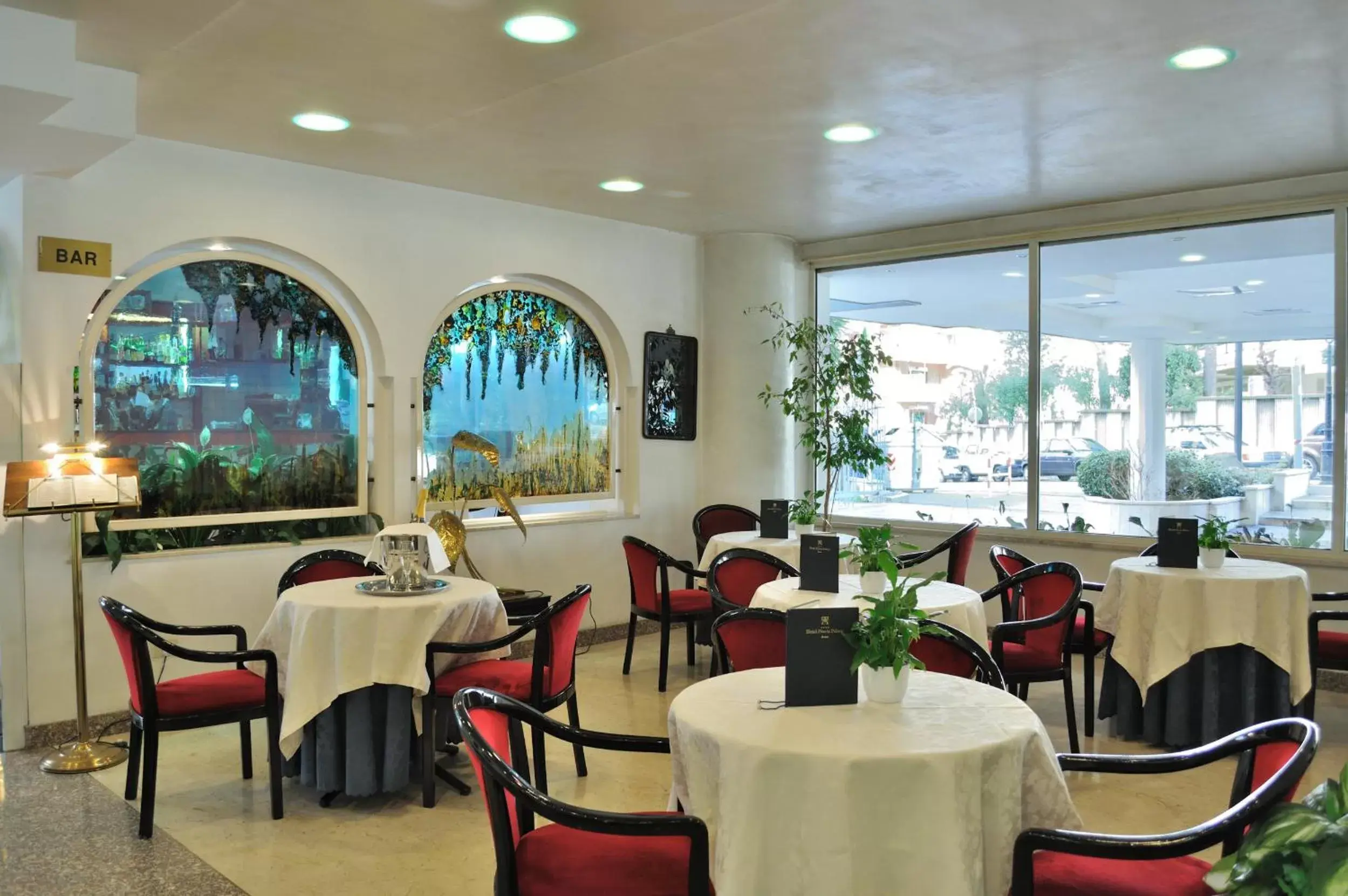 Lounge or bar, Restaurant/Places to Eat in Hotel Pineta Palace