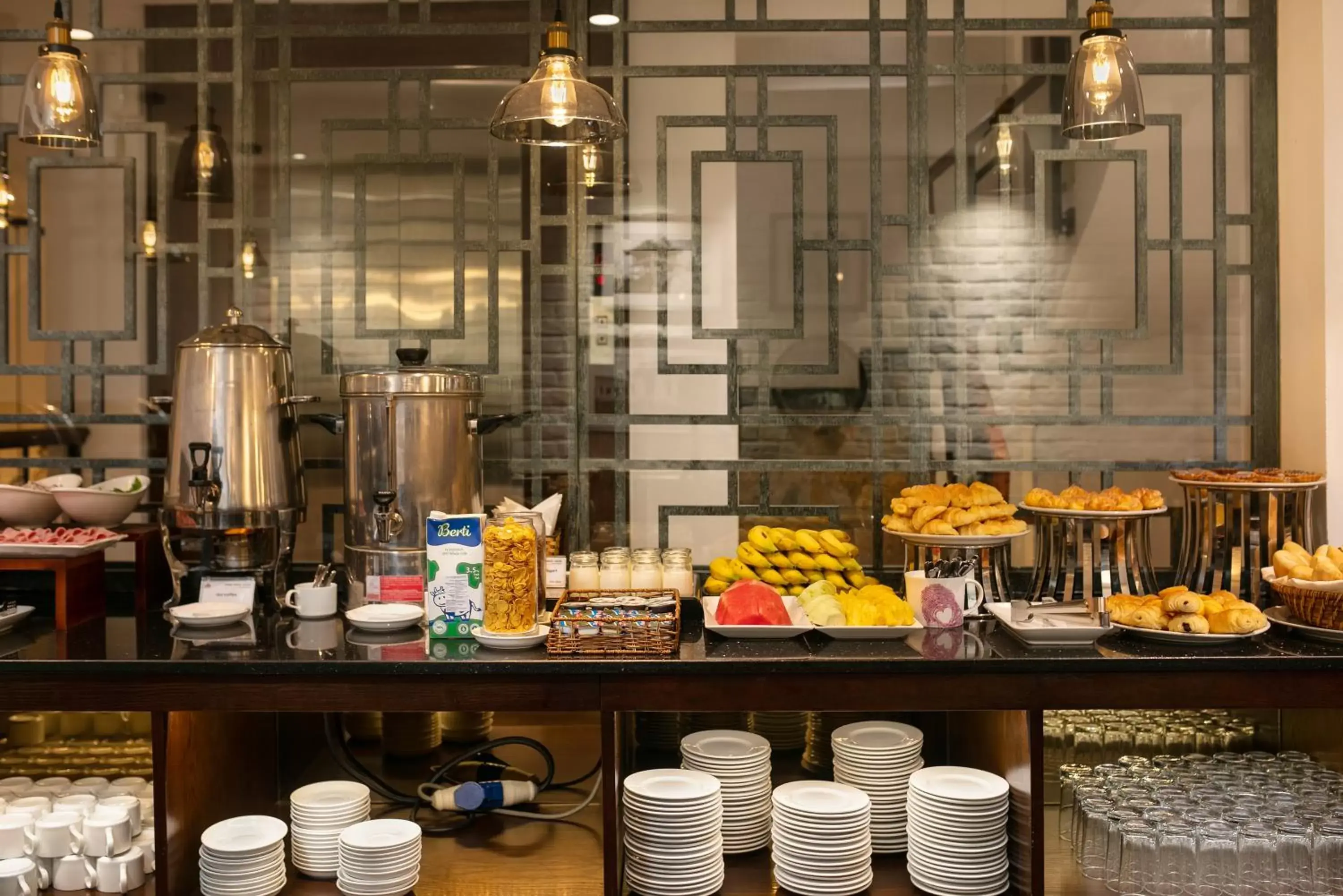 Buffet breakfast in Hong Ngoc Cochinchine Boutique Hotel & Spa