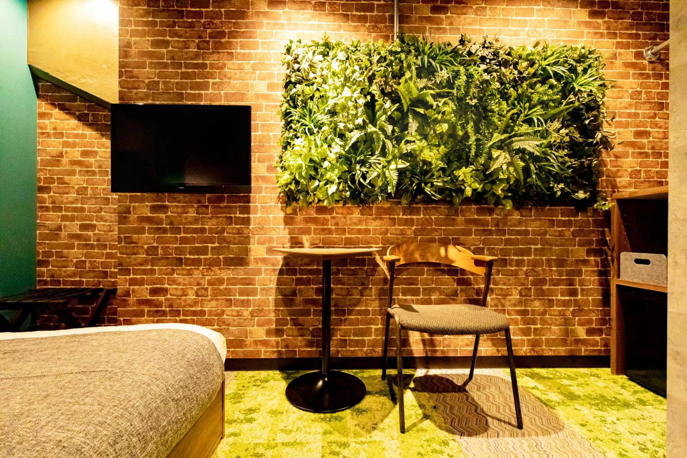 Bed in UNDER RAILWAY HOTEL AKIHABARA