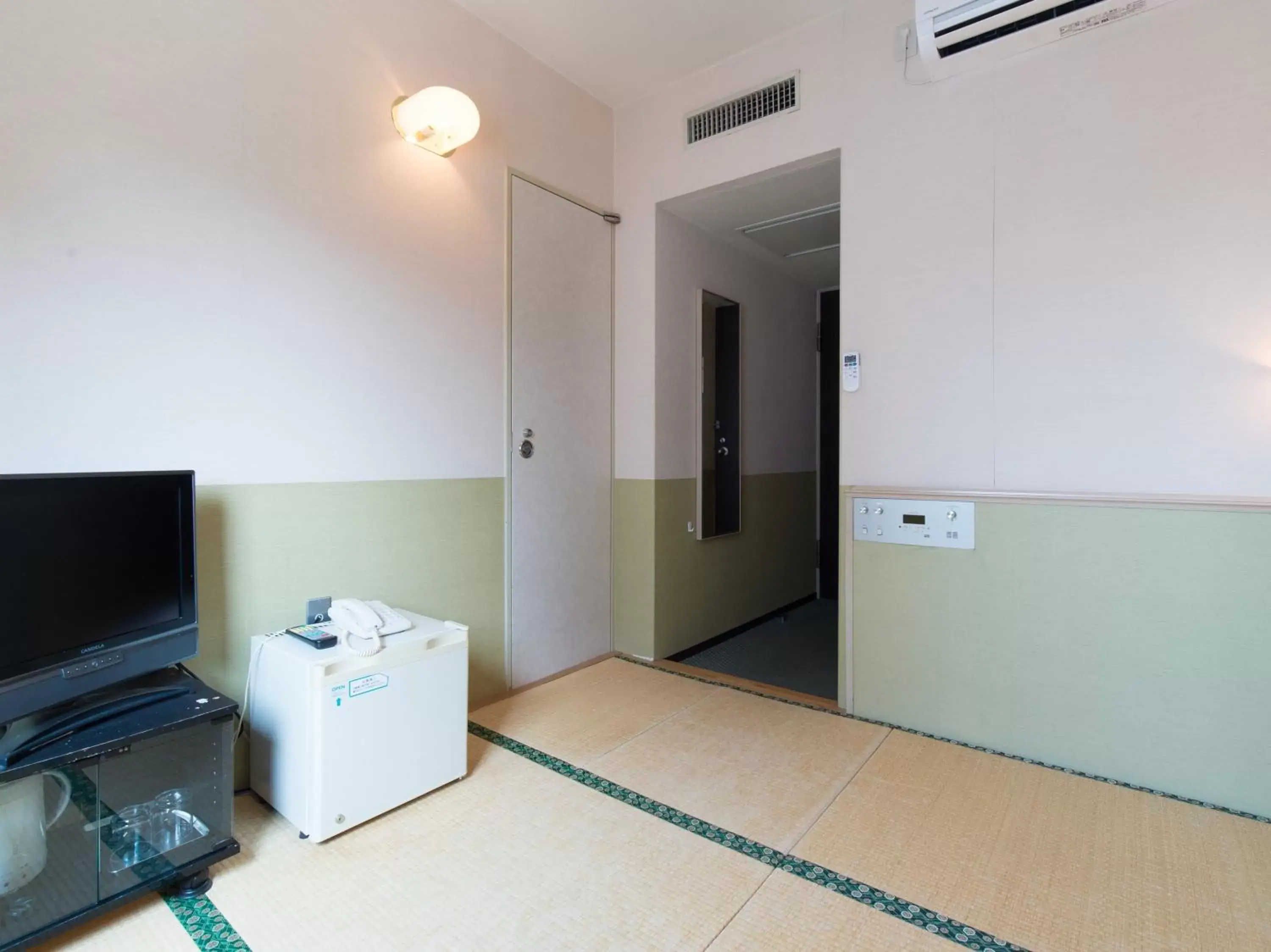 Photo of the whole room, TV/Entertainment Center in Tabist Hotel Tetora Kitakyushu