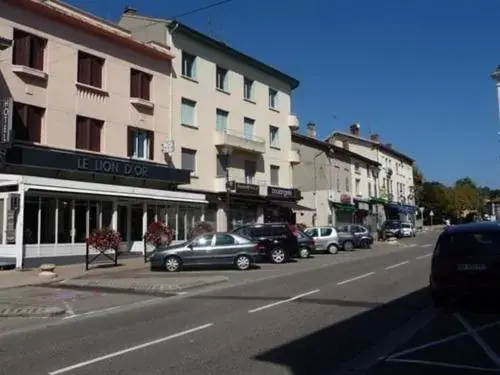 Property building in Hôtel Restaurant Le Lion d'Or