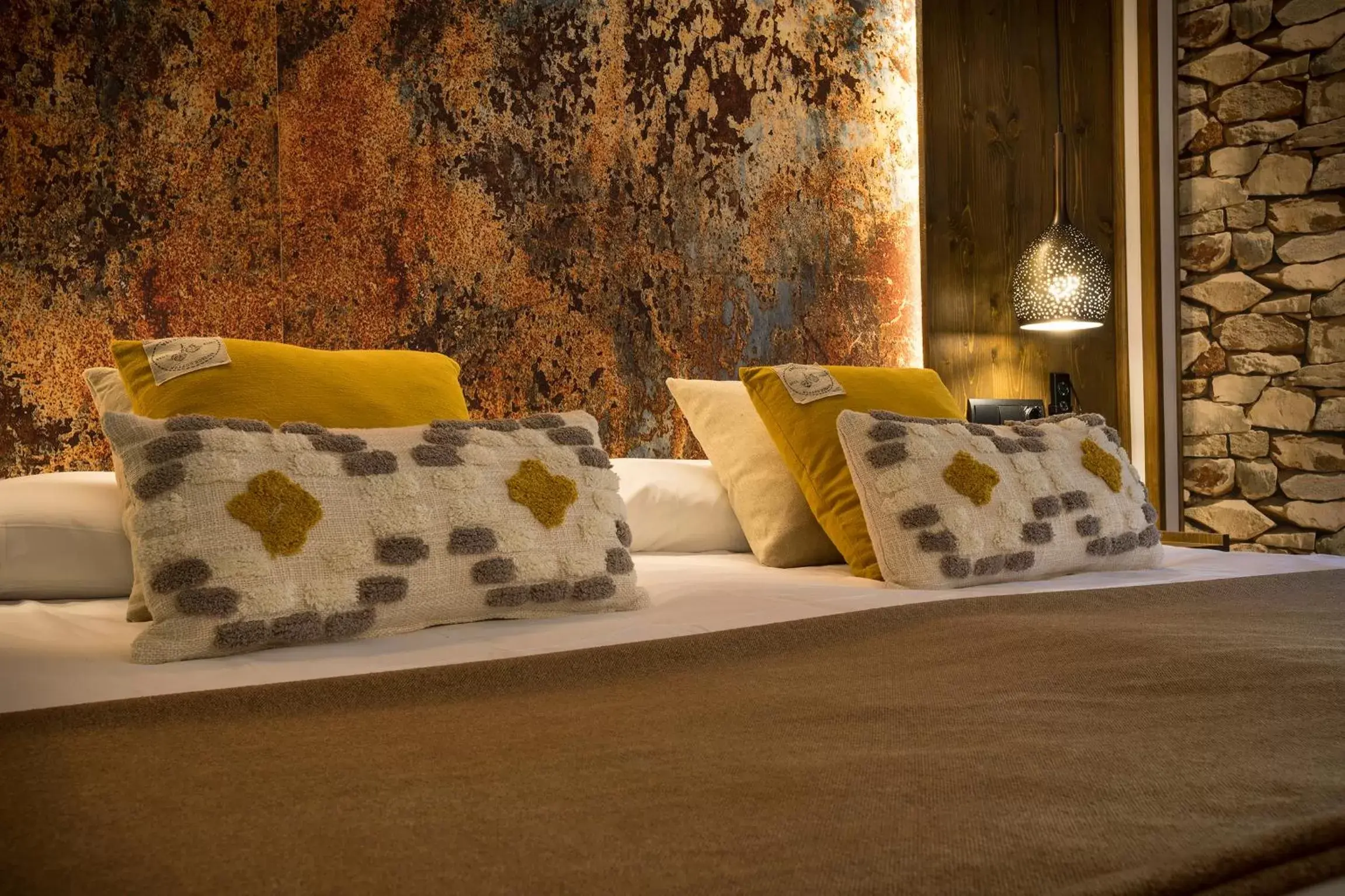 Bed in Hotel Restaurant Les Brases Bed in Hotel Restaurant Les Brases