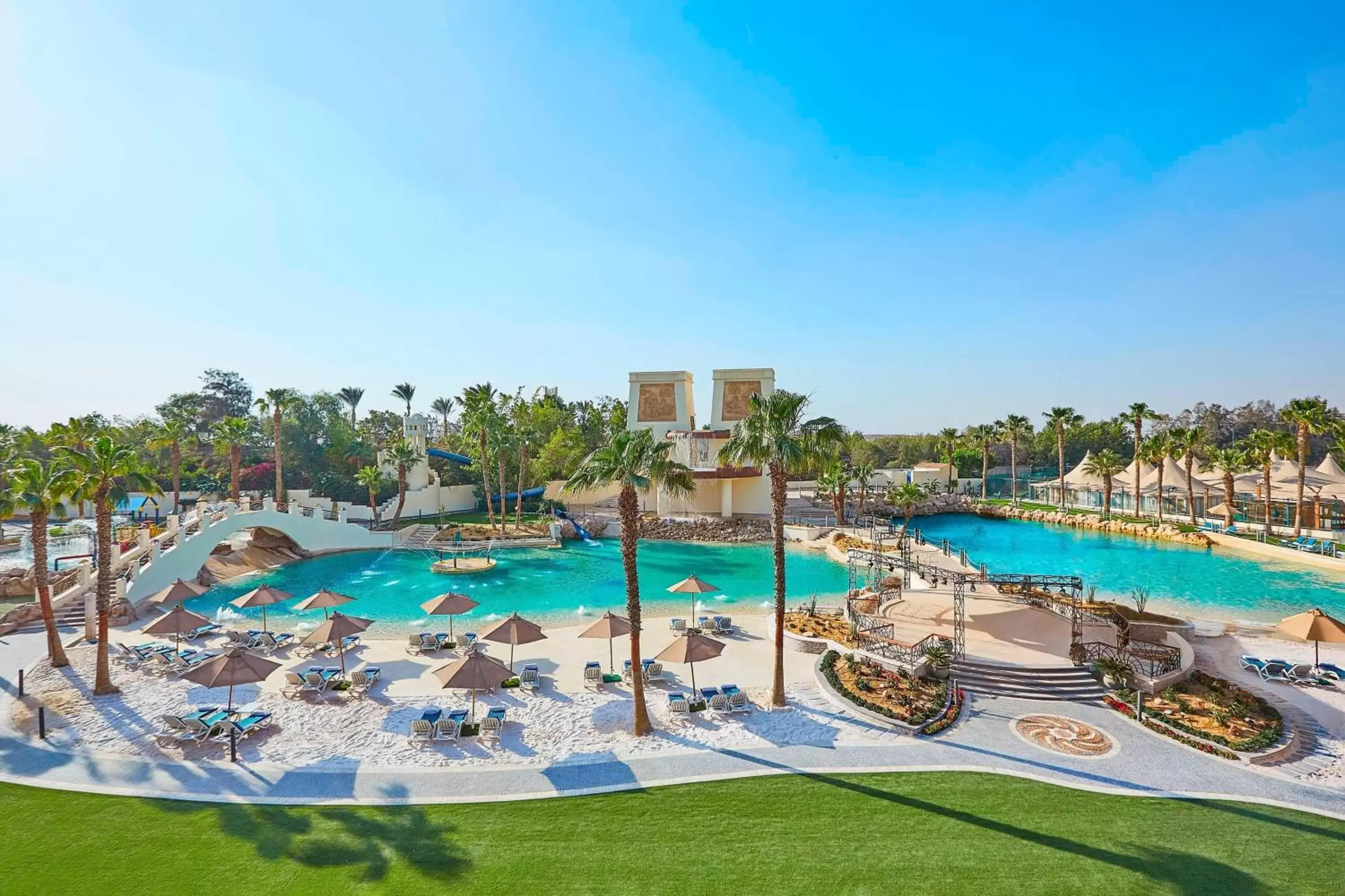 Beach, Pool View in JW Marriott Hotel Cairo