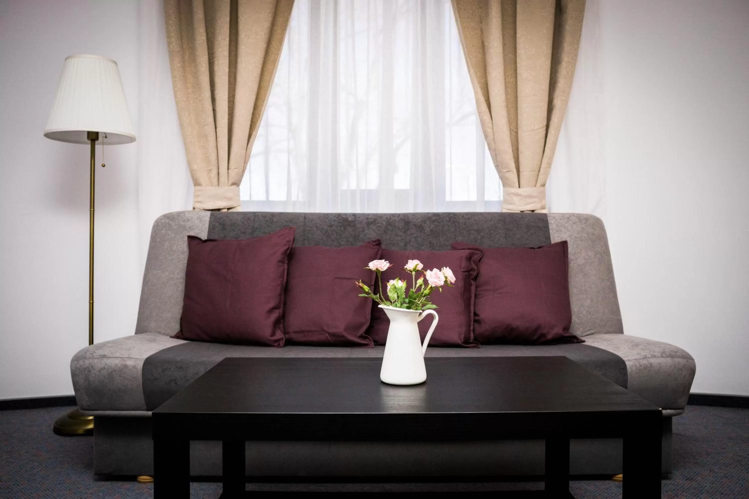 Seating area in Nest