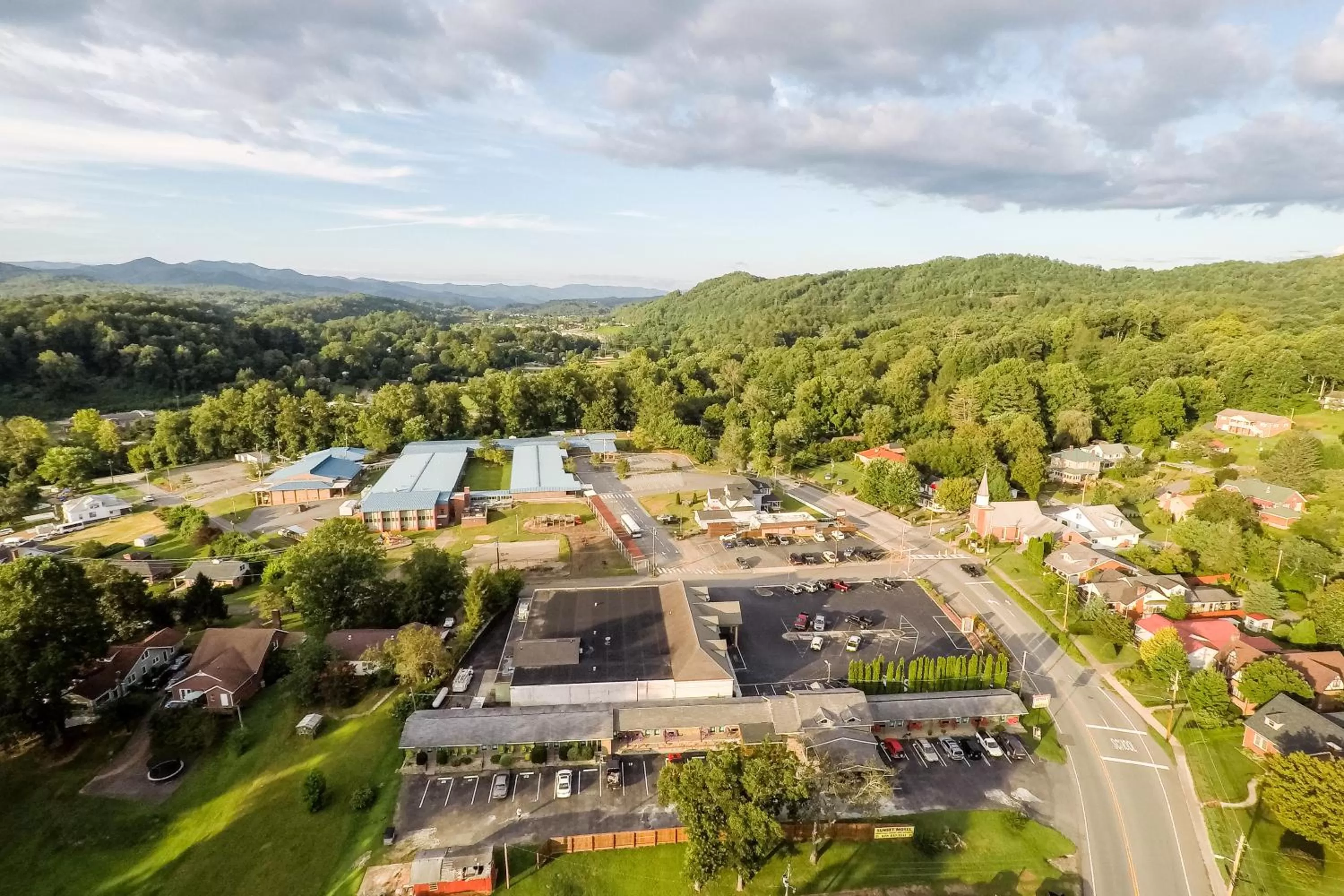 Bird's eye view in Sunset Motel