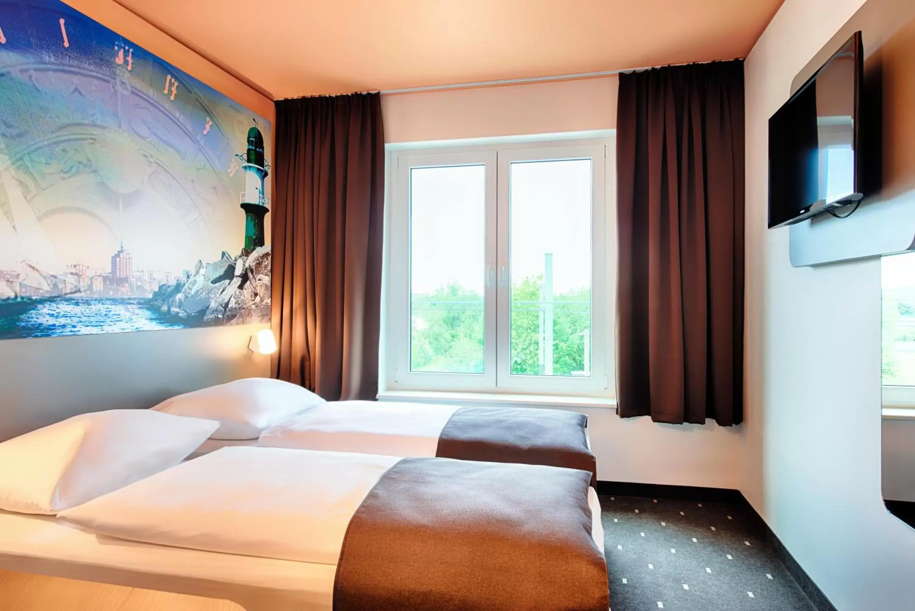 Photo of the whole room, Bed in B&B Hotel Rostock-Hafen