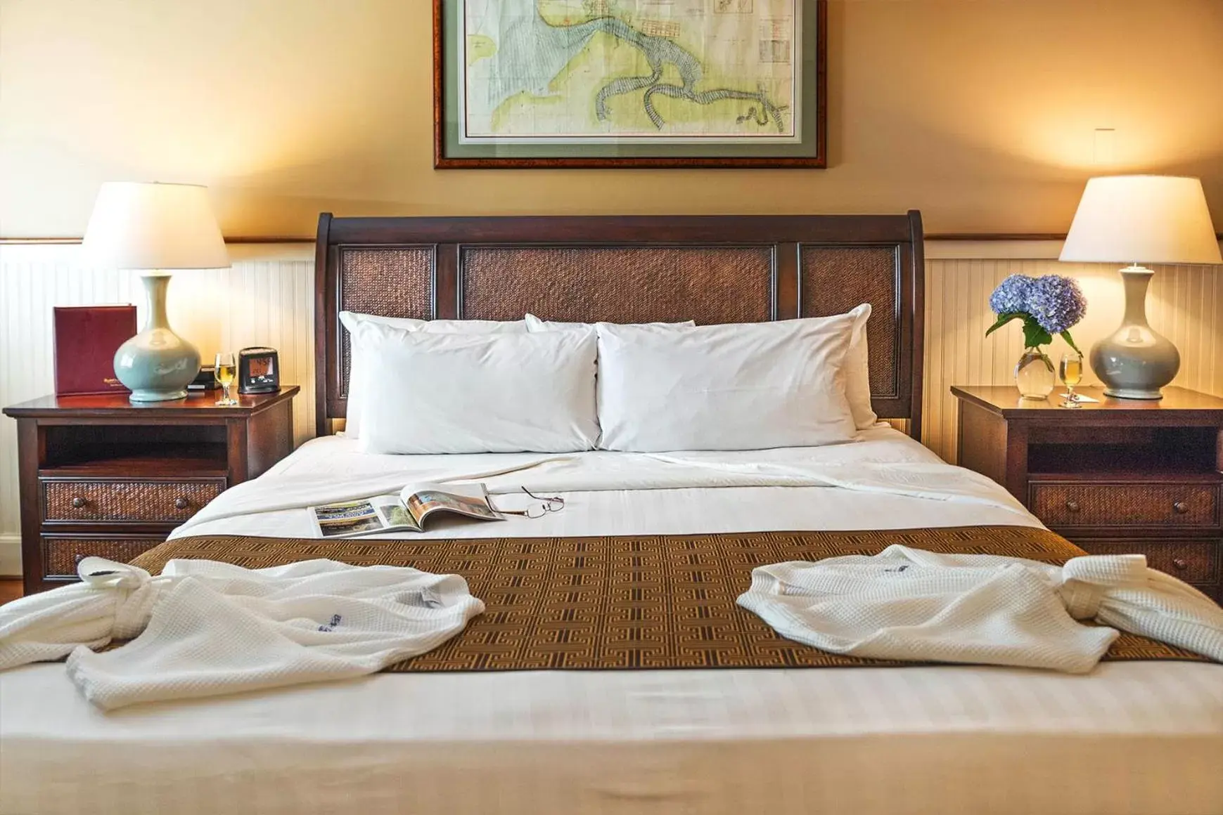 Deluxe Double Room in Elizabeth Pointe Lodge Deluxe Double Room in Elizabeth Pointe Lodge