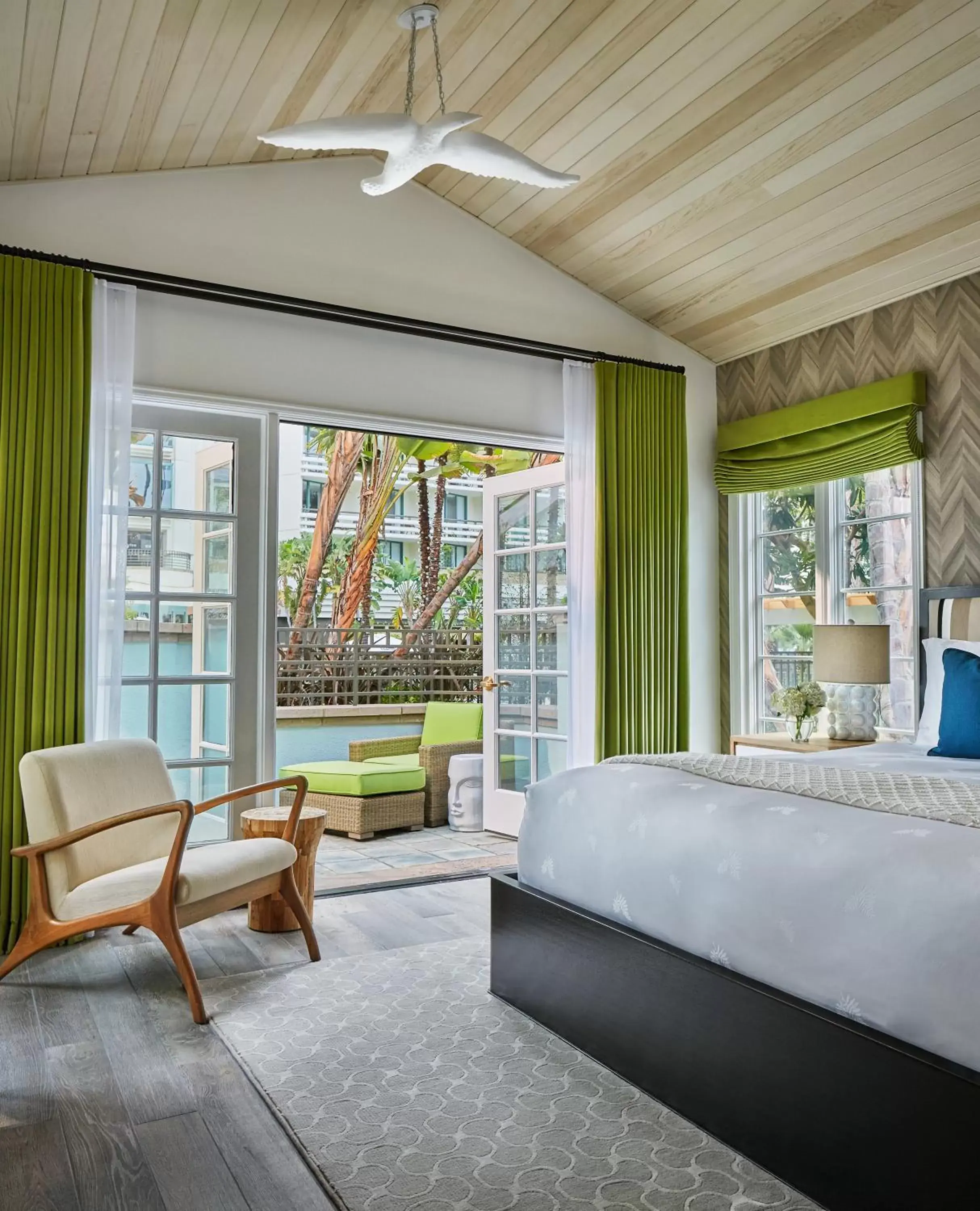 Bedroom in Fairmont Miramar Hotel & Bungalows