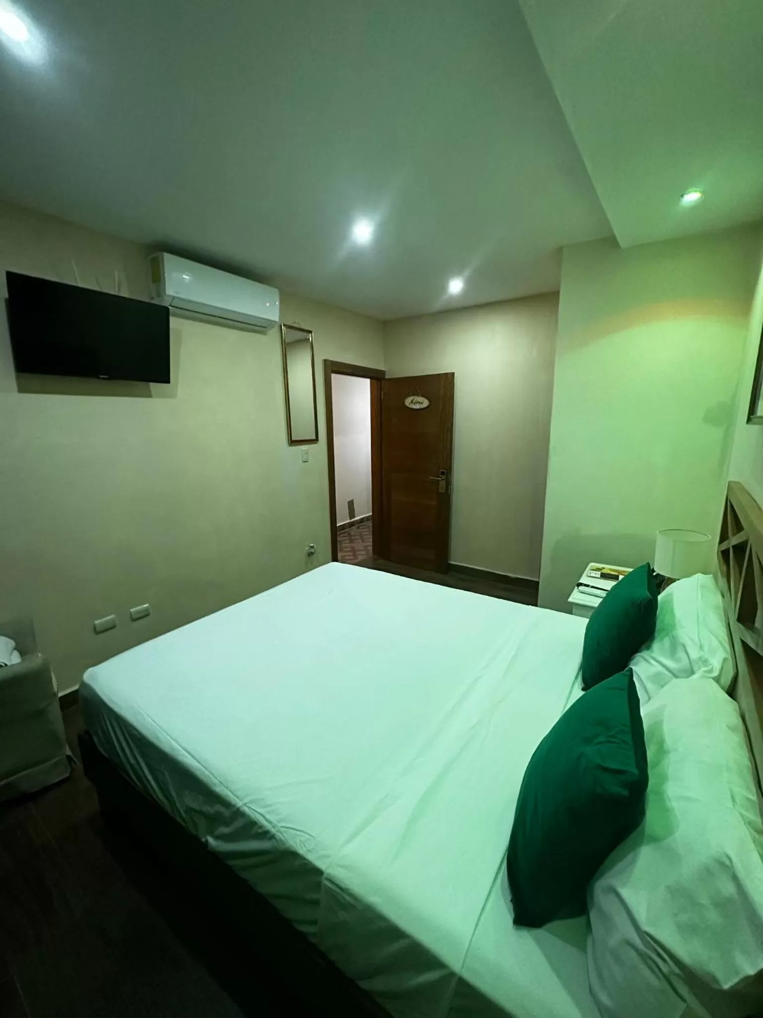 Bed in Hotel Monarca