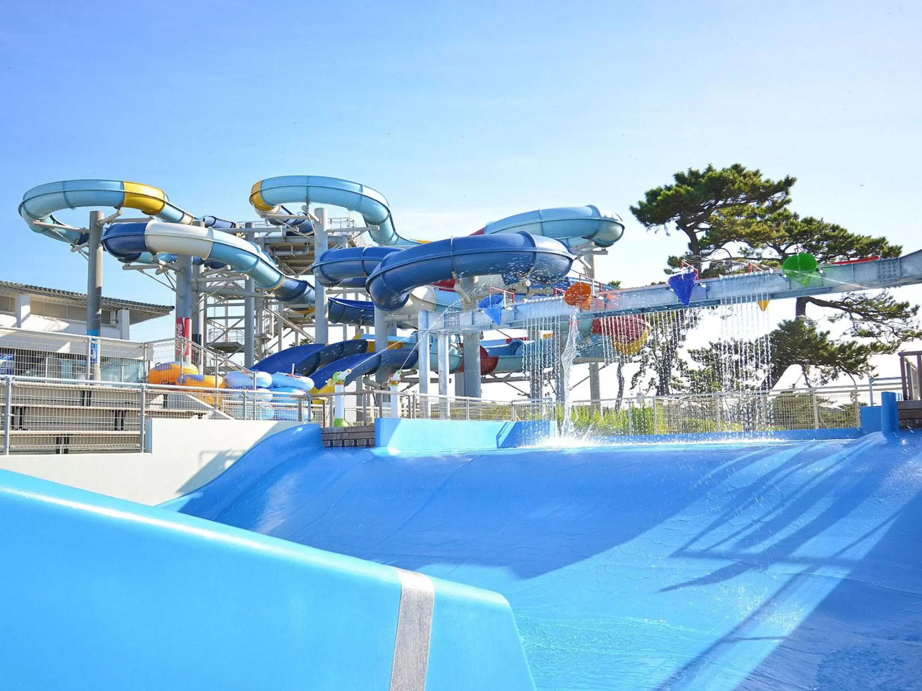 Swimming pool, Water Park in Oiso Prince Hotel