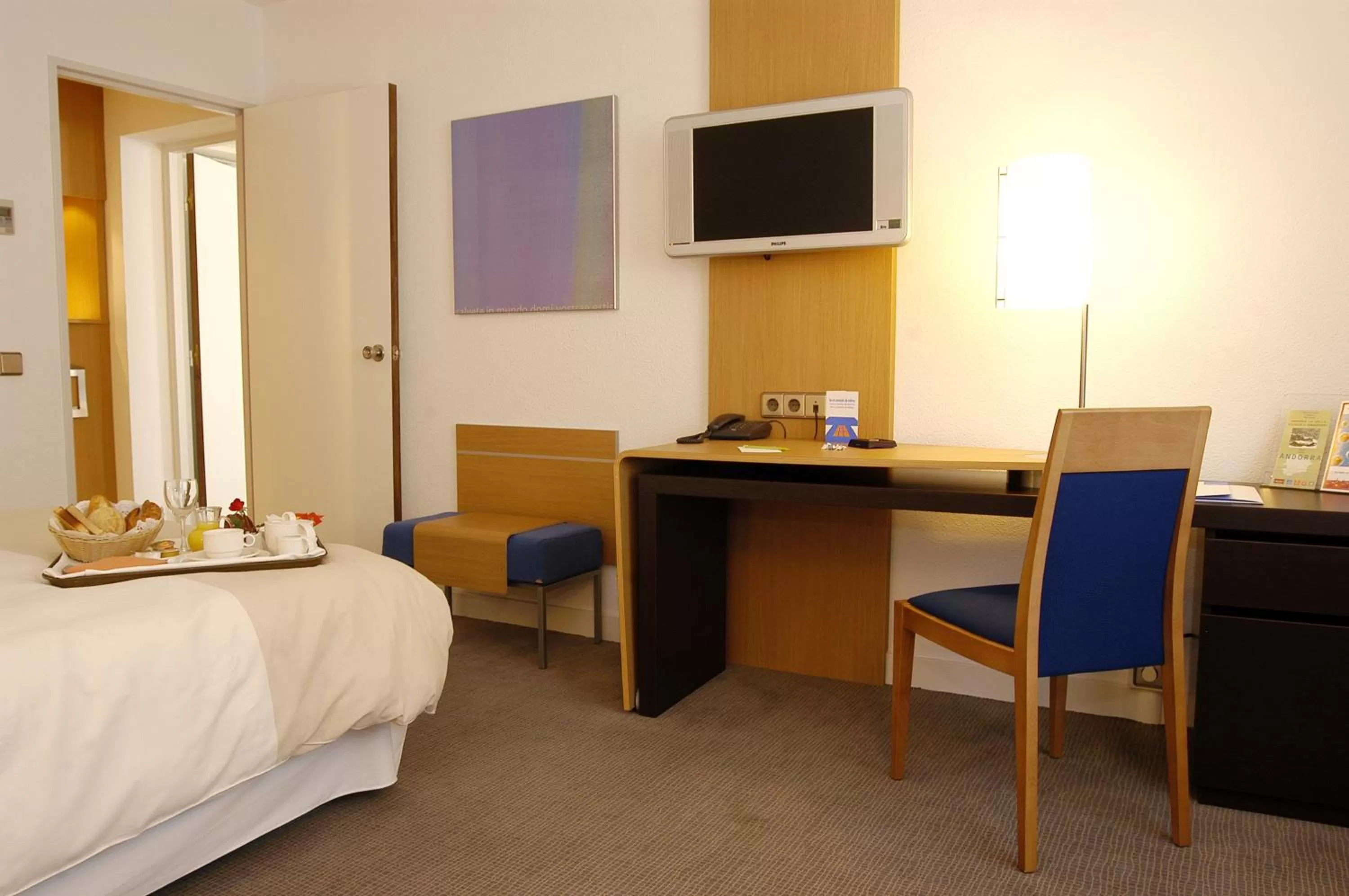 Bedroom, Bed in Novotel Andorra