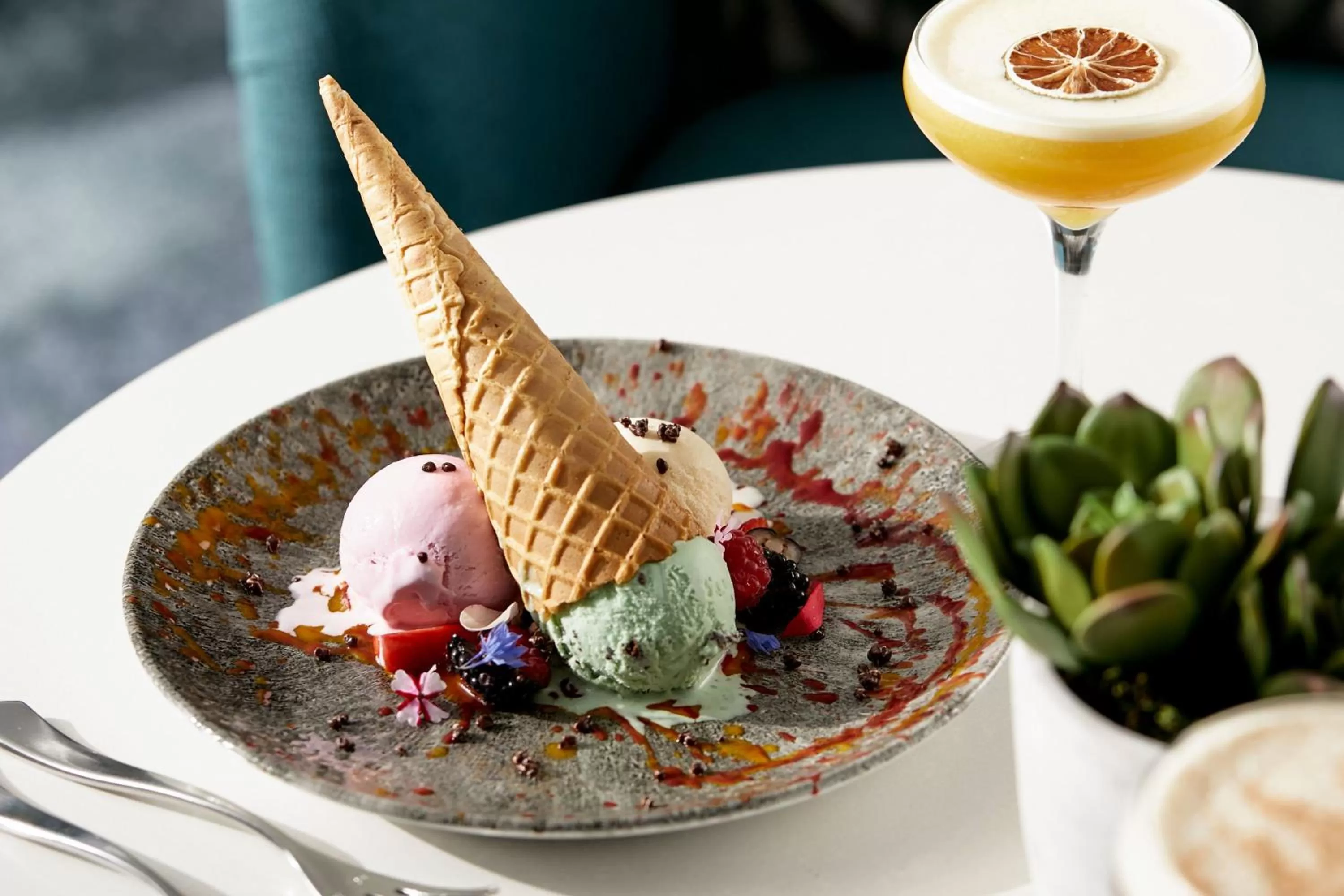 Restaurant/places to eat in Crowne Plaza Dublin Blanchardstown by IHG