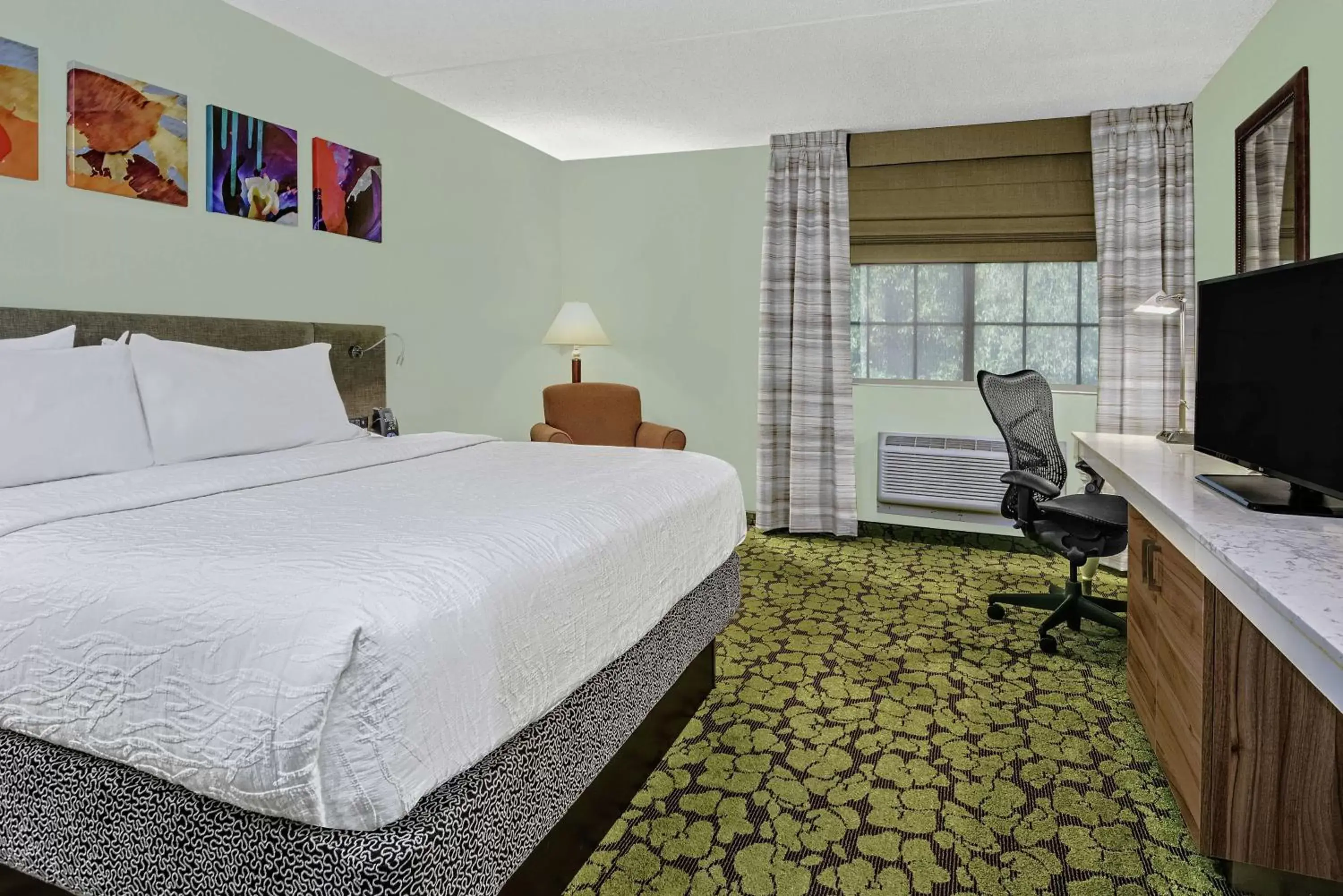 Bedroom in Hilton Garden Inn San Antonio Airport