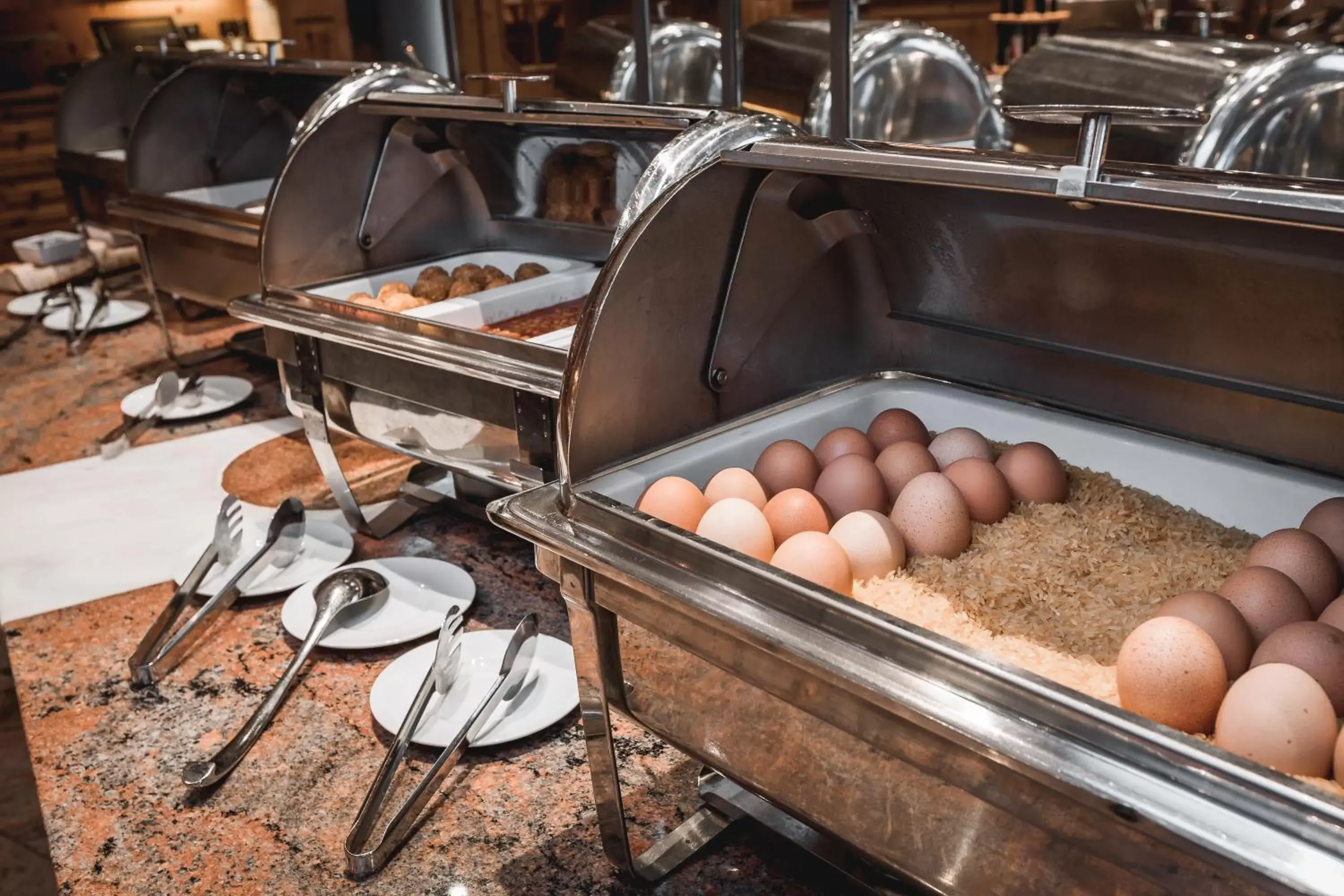 Buffet breakfast in Krumers Alpin – Your Mountain Oasis