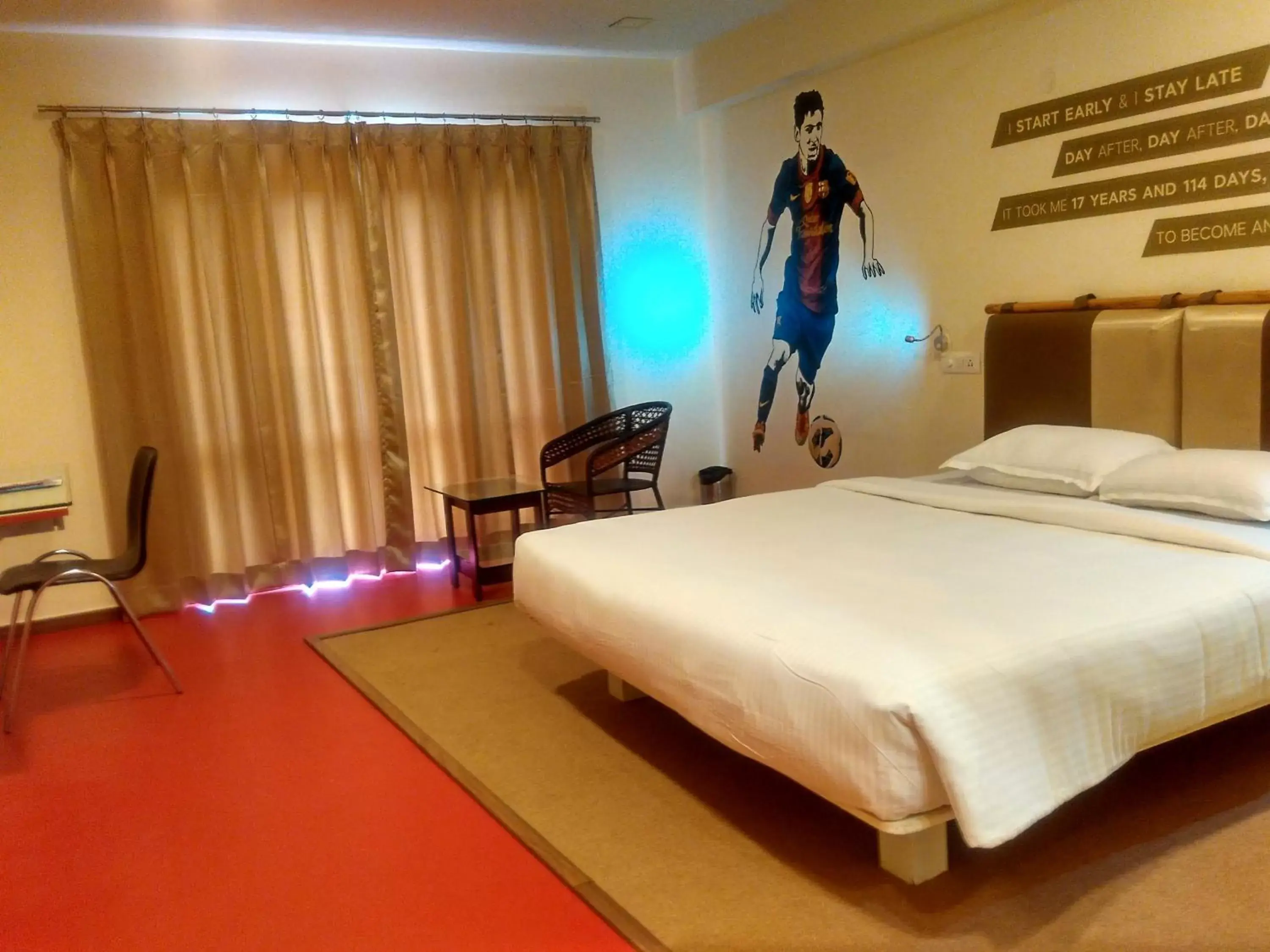 Deluxe Double or Twin Room - single occupancy in Villa Park Deluxe Double or Twin Room - single occupancy in Villa Park