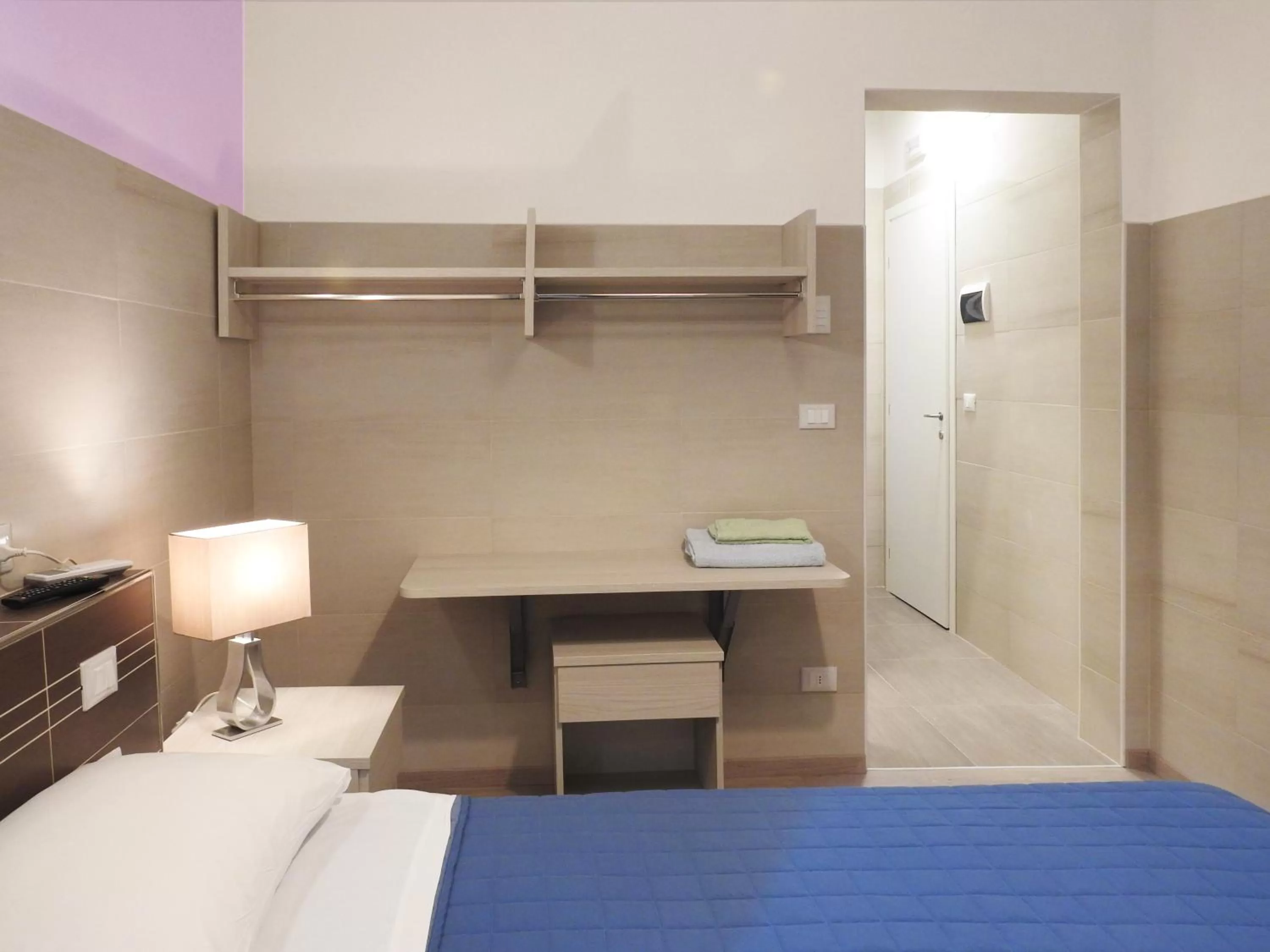 Decorative detail, Bed in Albergo Annabella