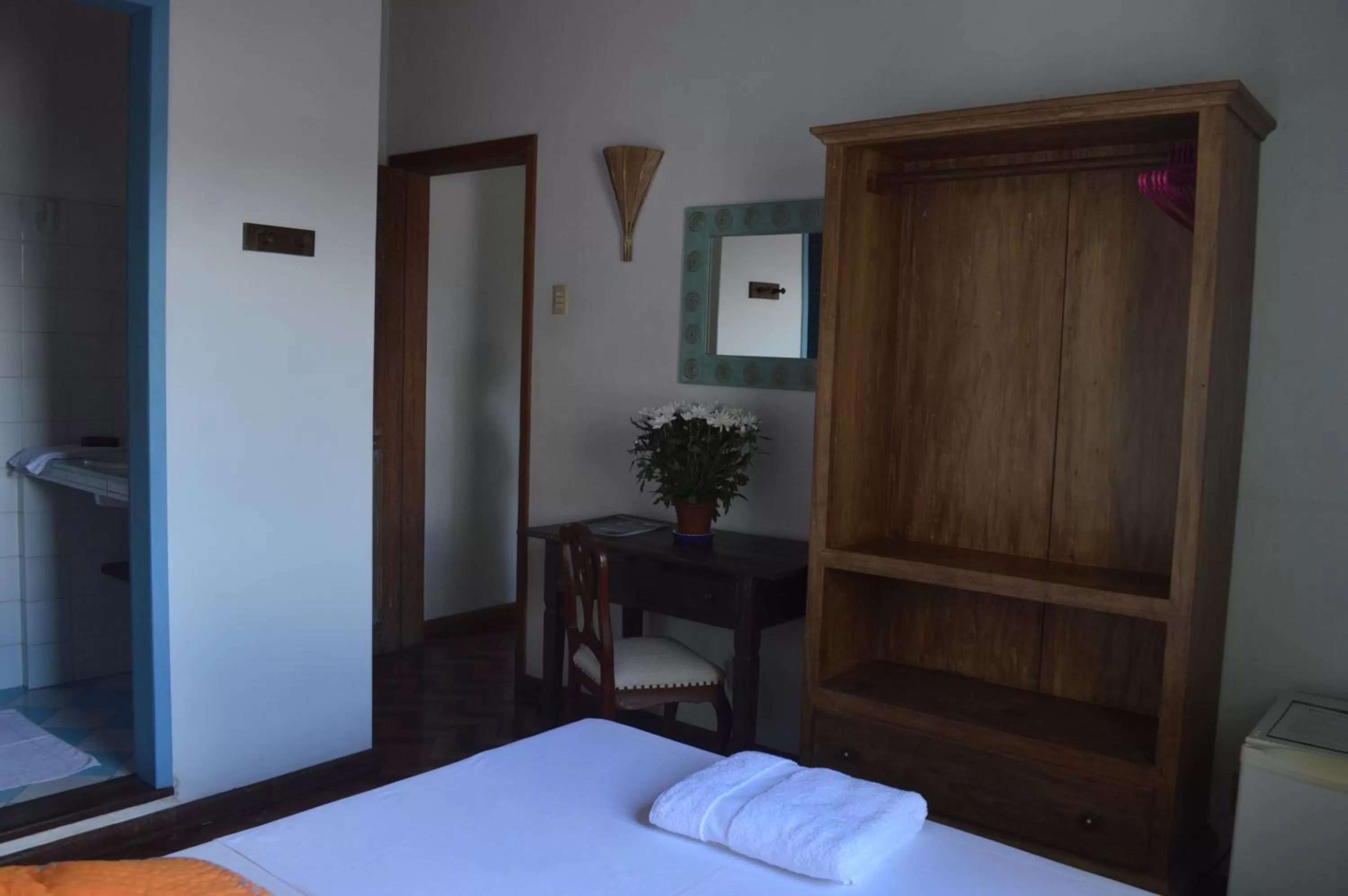 Photo of the whole room, Bed in Pousada Baluarte
