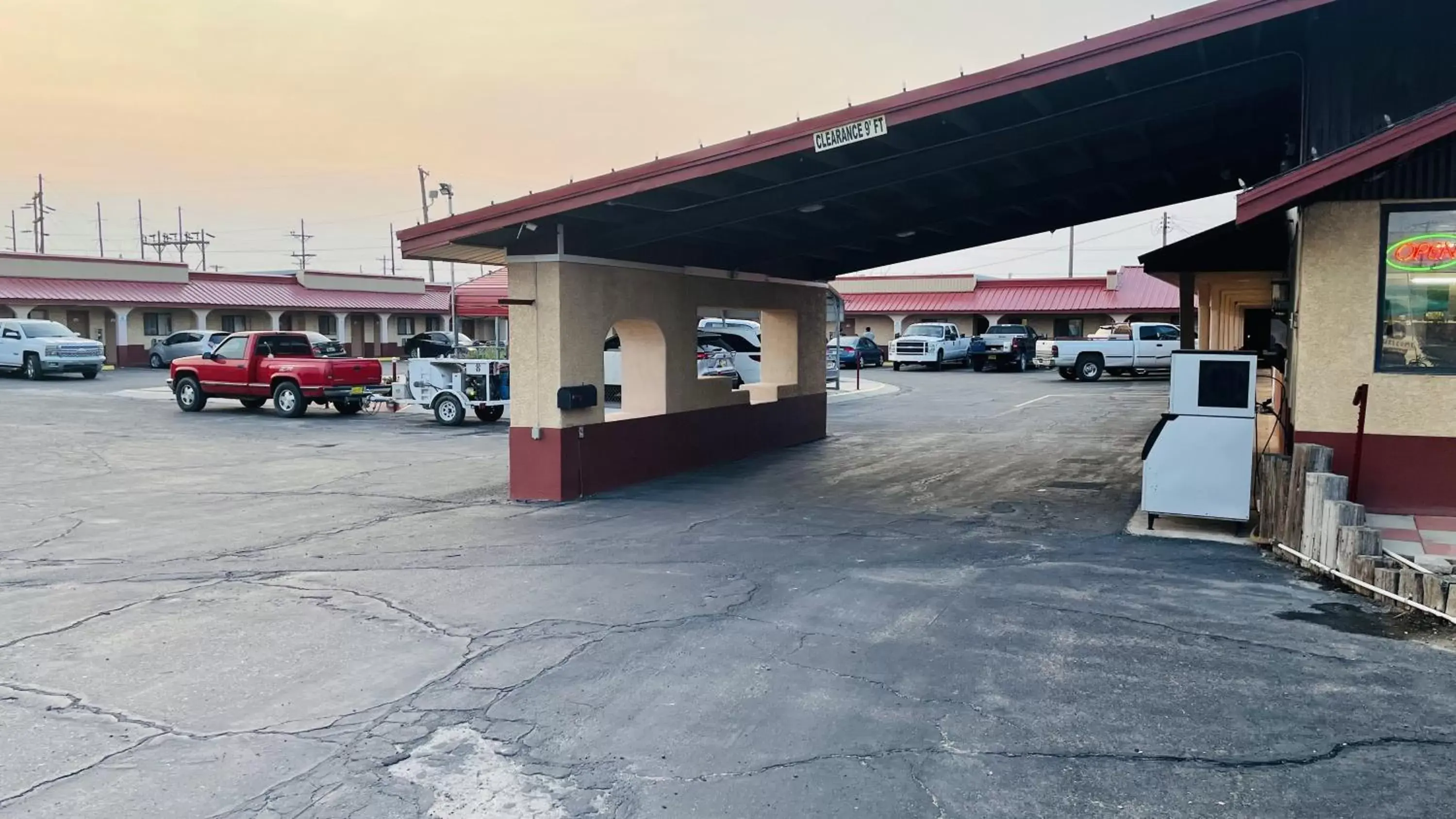 Property building in Sands Motel