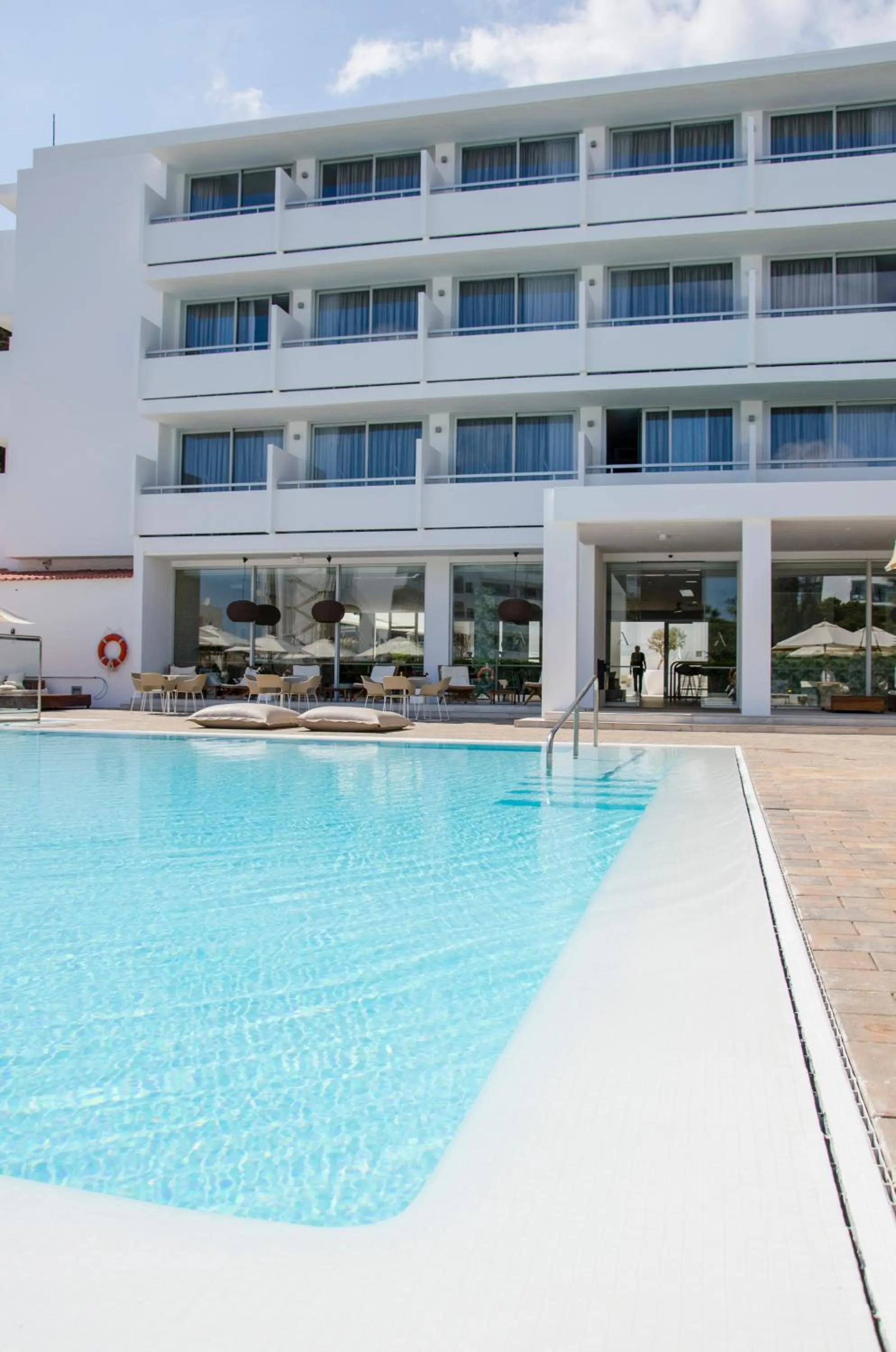 Swimming pool in Hotel Anfora Ibiza