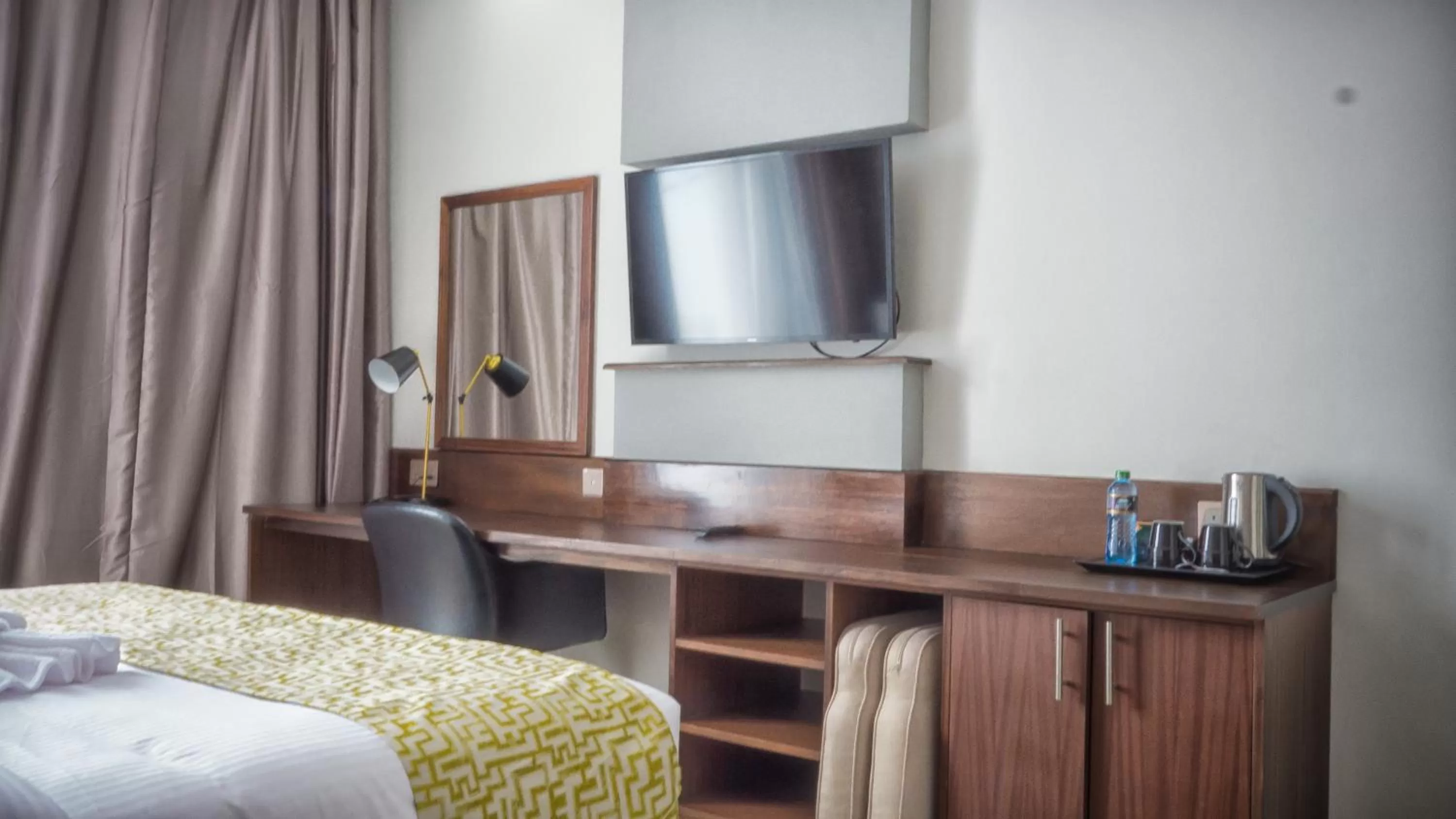 Photo of the whole room, Bed in Best Western Kisumu Hotel