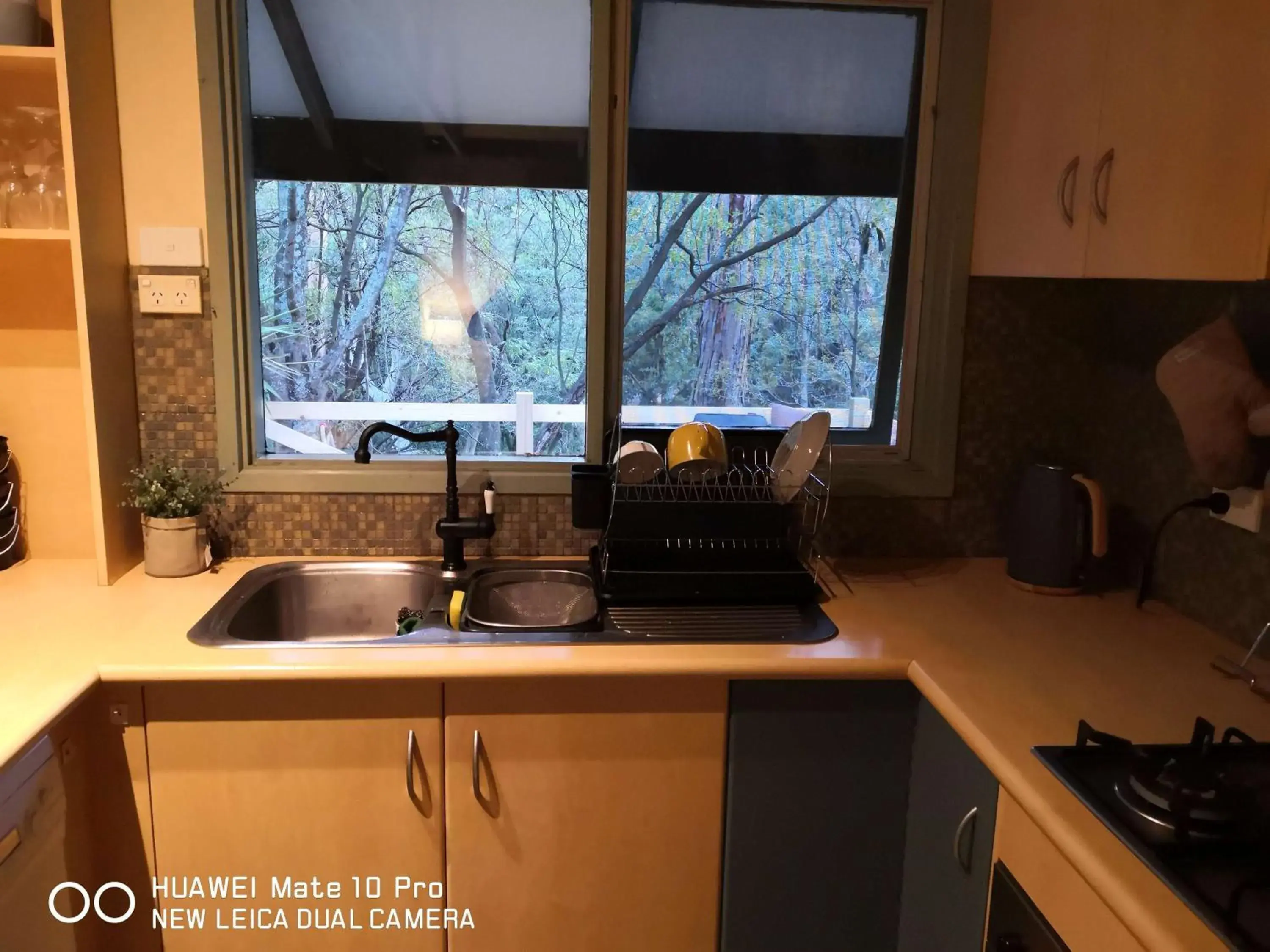 Kitchen/Kitchenette in Kalimna Woods Cottages